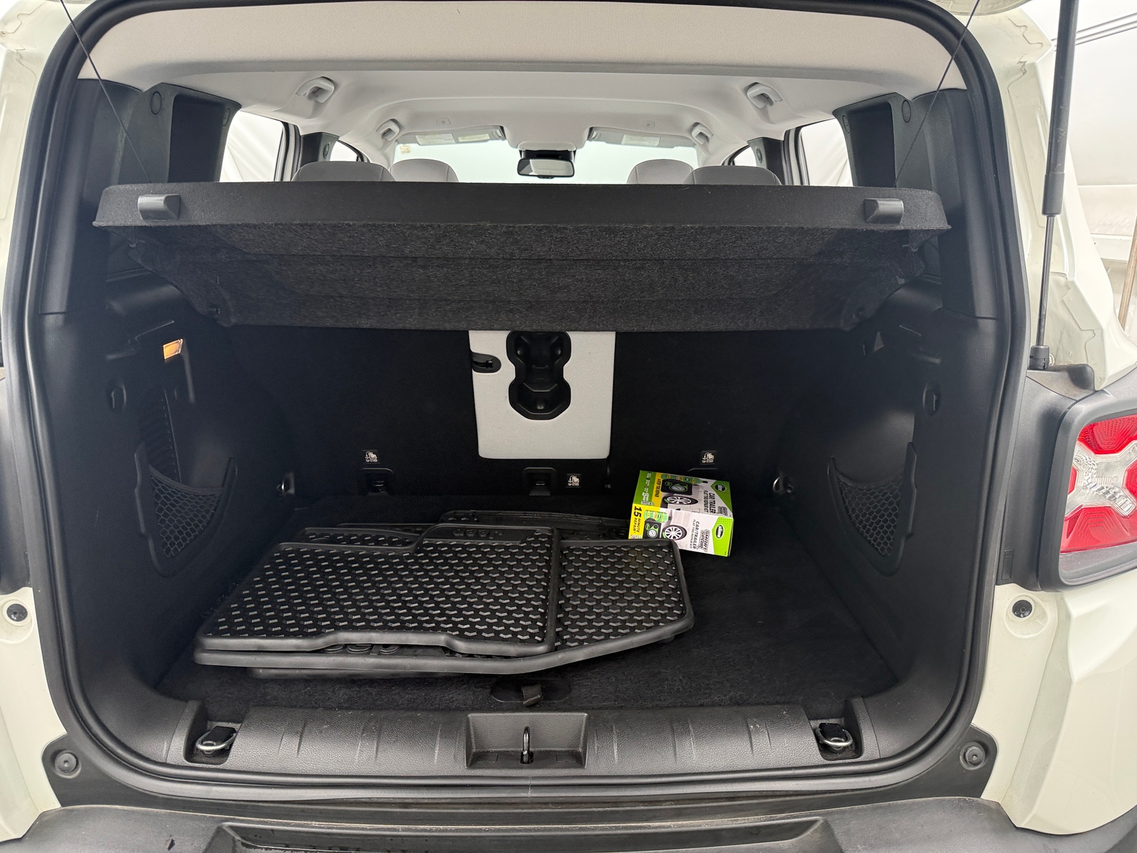 Thumbnail: 2018 Jeep Renegade - 7