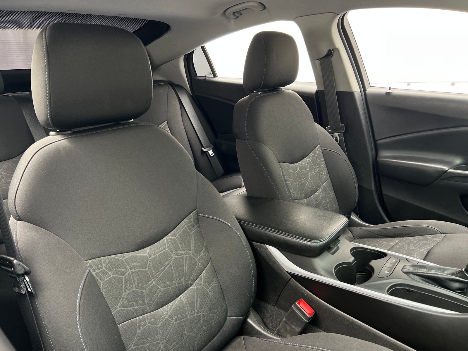 Thumbnail: 2018 Chevrolet Volt - 2