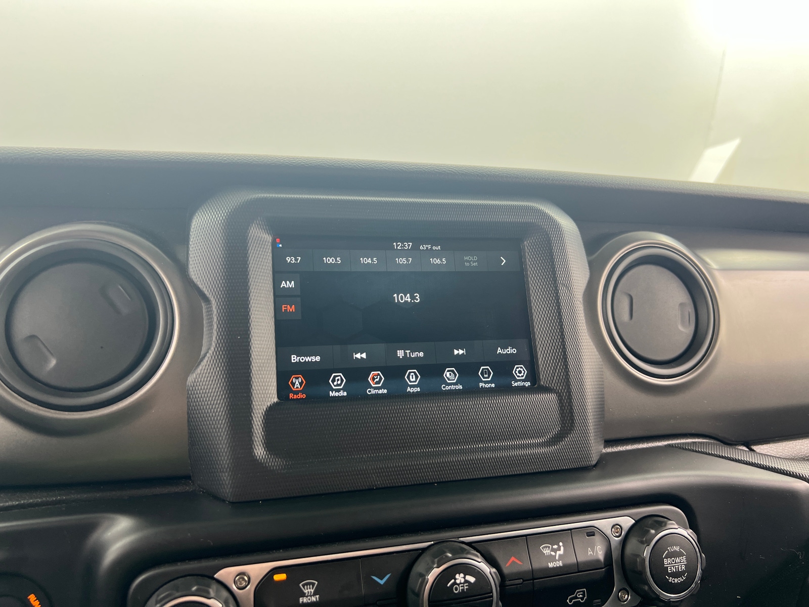 Thumbnail: 2022 Jeep Wrangler - 4