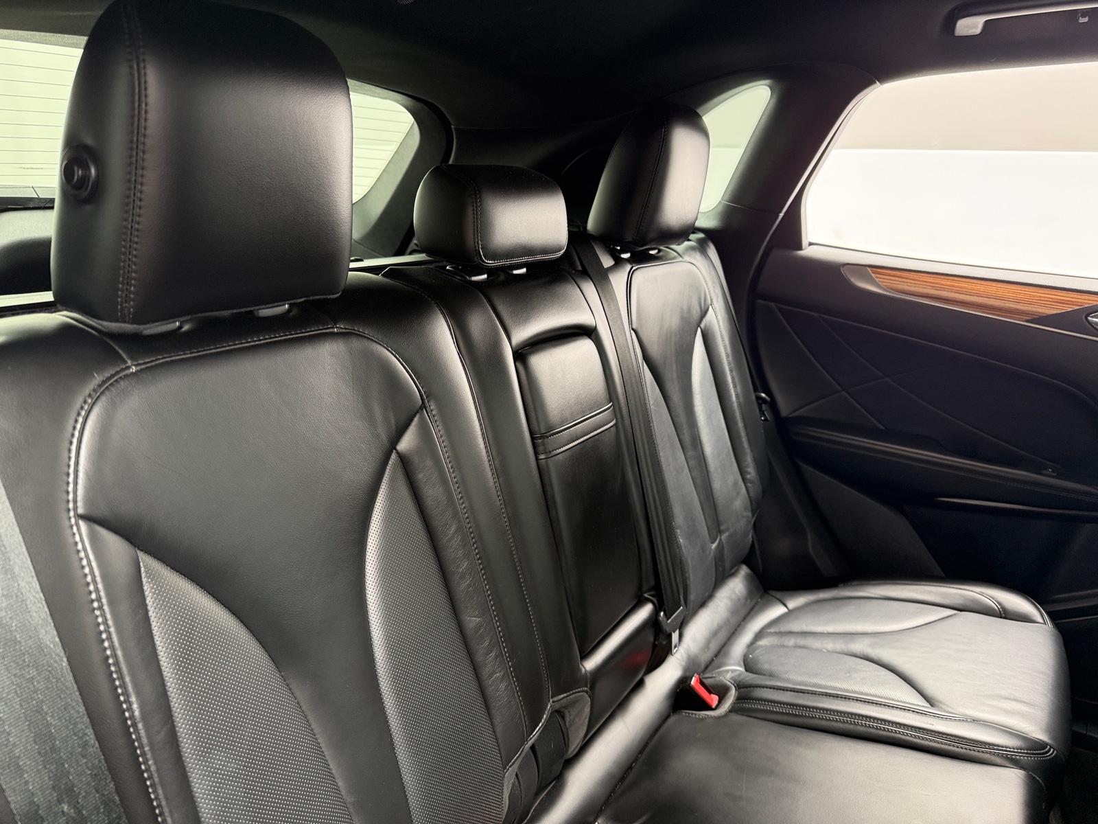 Thumbnail: 2015 Lincoln MKC - 5