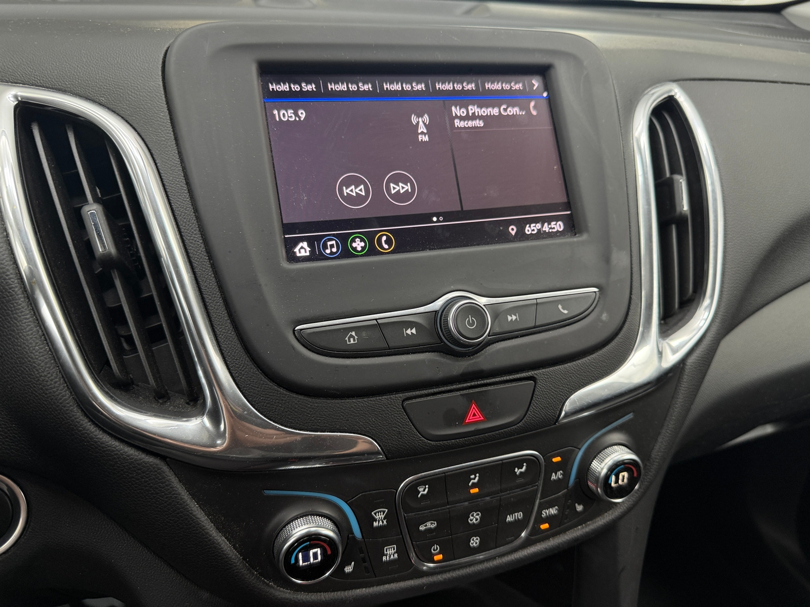 Thumbnail: 2020 Chevrolet Equinox - 4