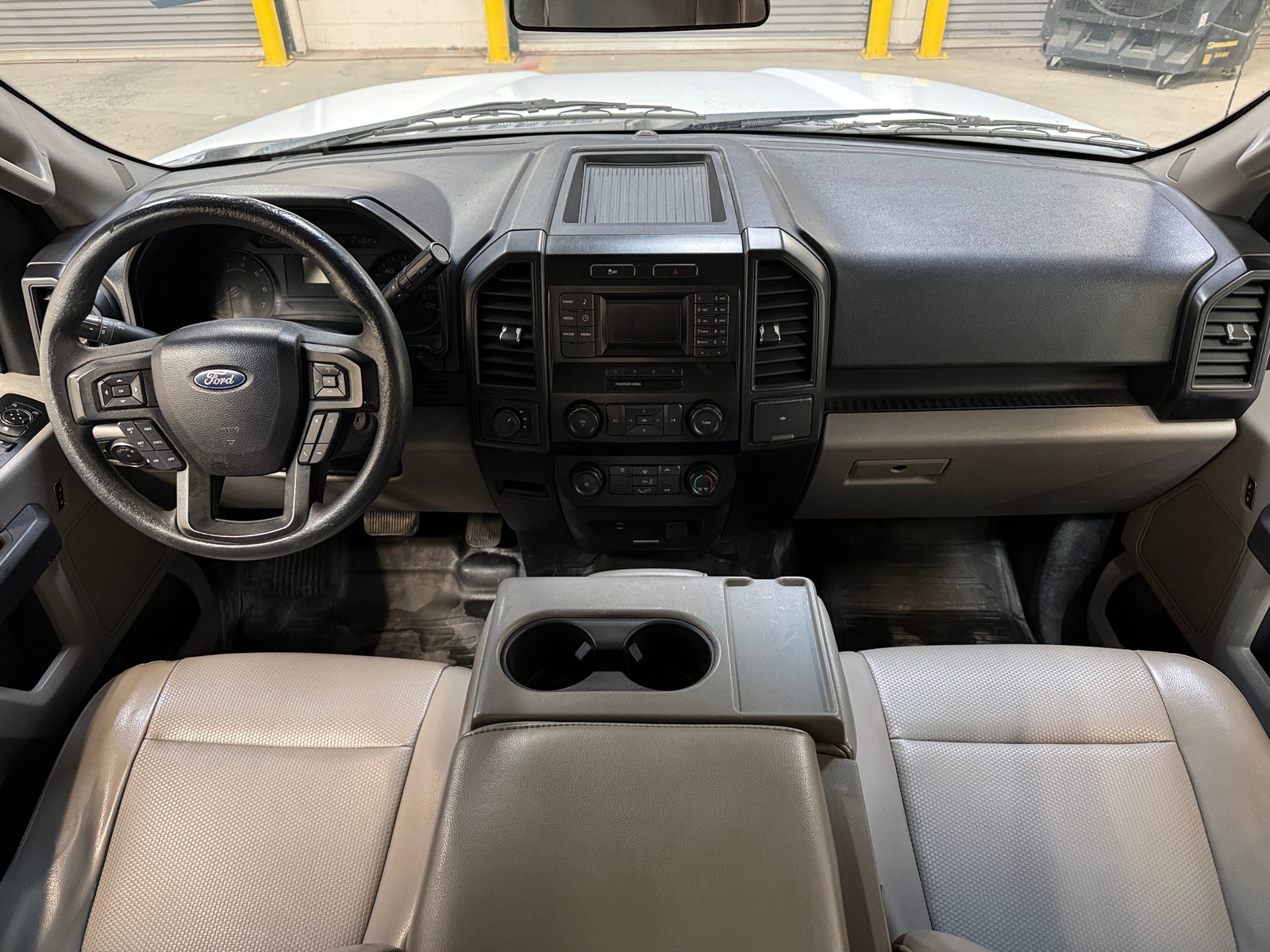 Thumbnail: 2017 Ford Econoline - 3