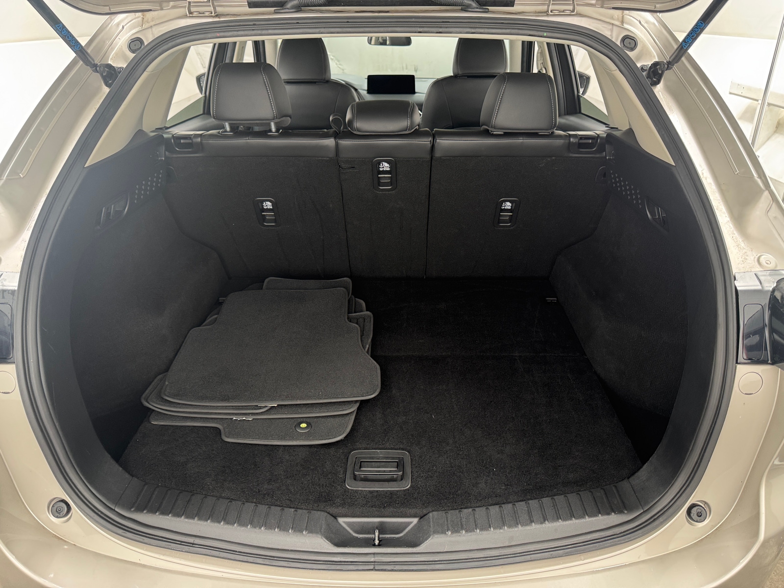 Thumbnail: 2025 Mazda CX-5 - 6