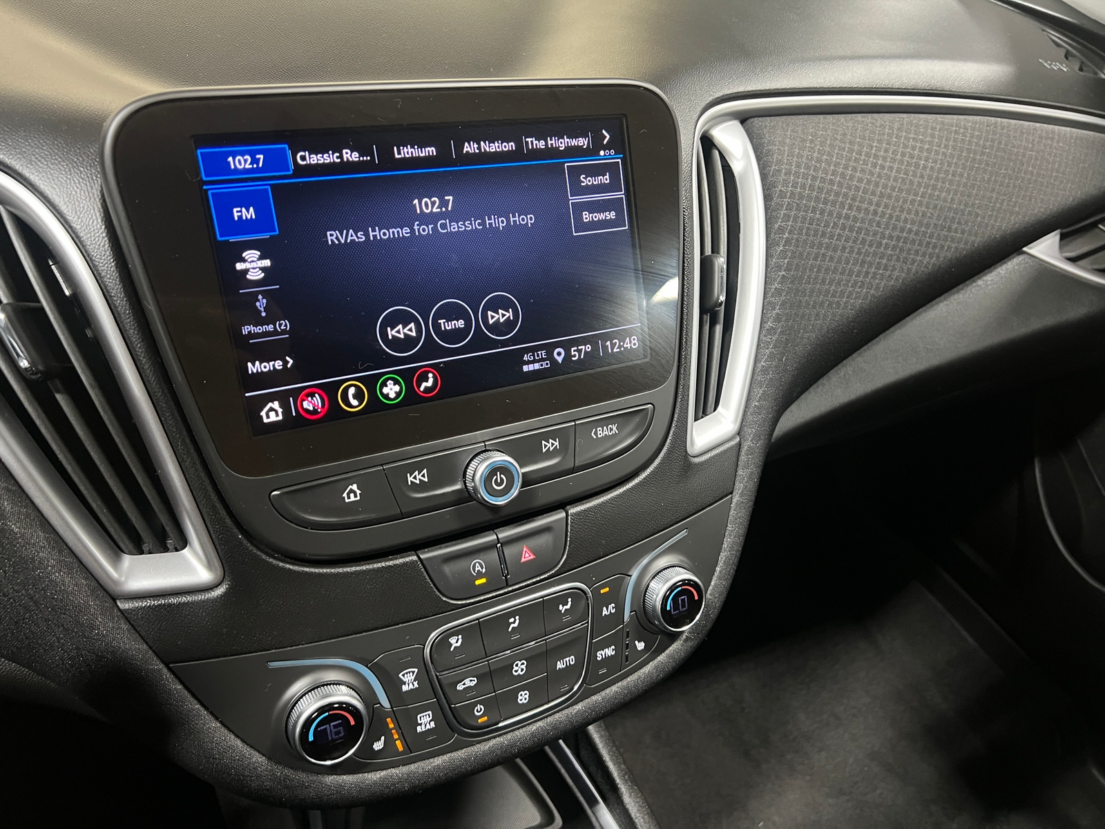 Thumbnail: 2024 Chevrolet Malibu - 4