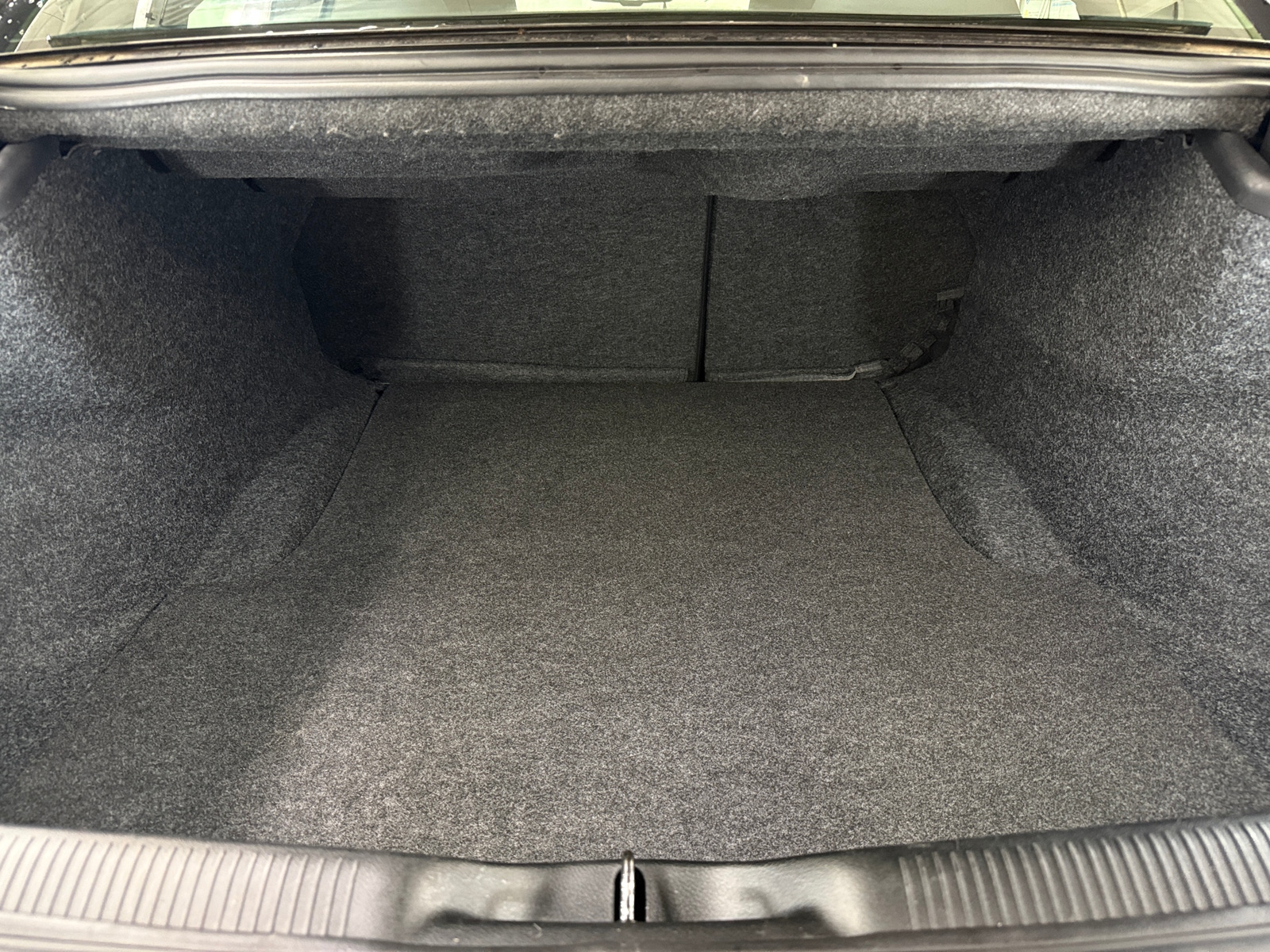 Thumbnail: 2018 Dodge Charger - 7