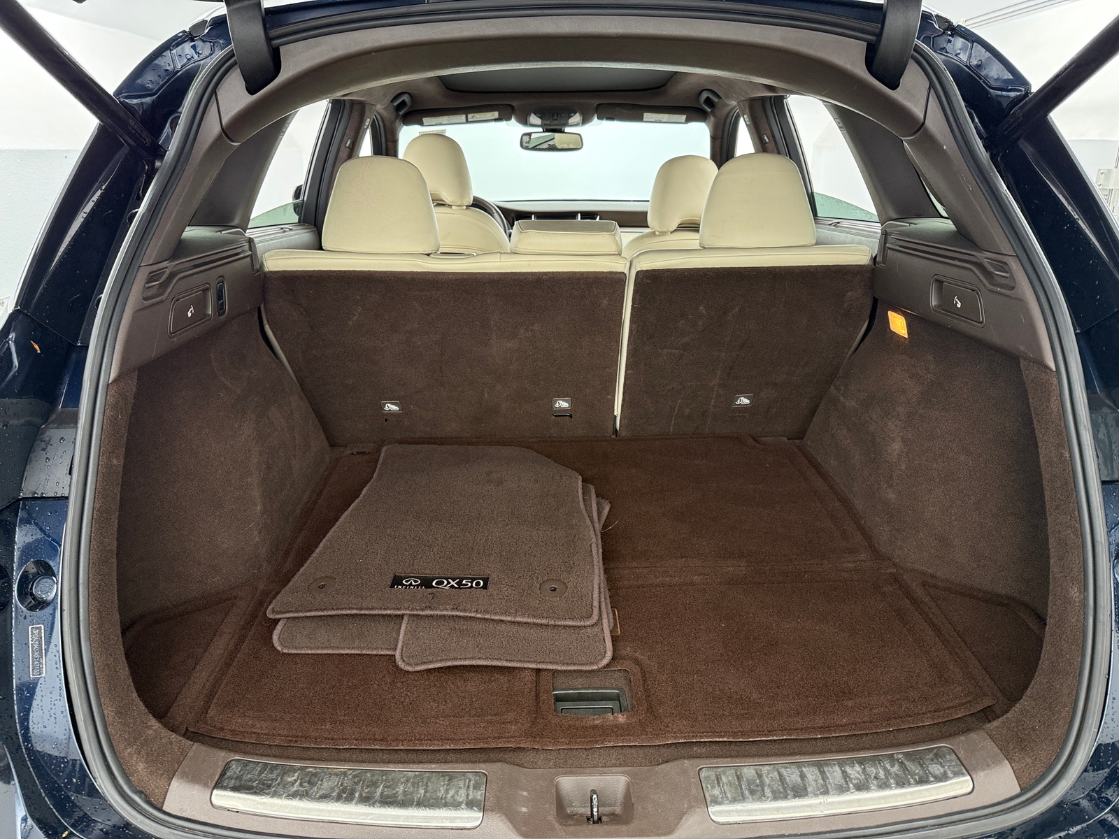 Thumbnail: 2019 INFINITI QX50 - 6