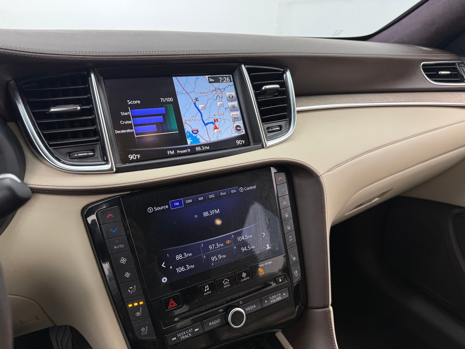 Thumbnail: 2019 INFINITI QX50 - 3