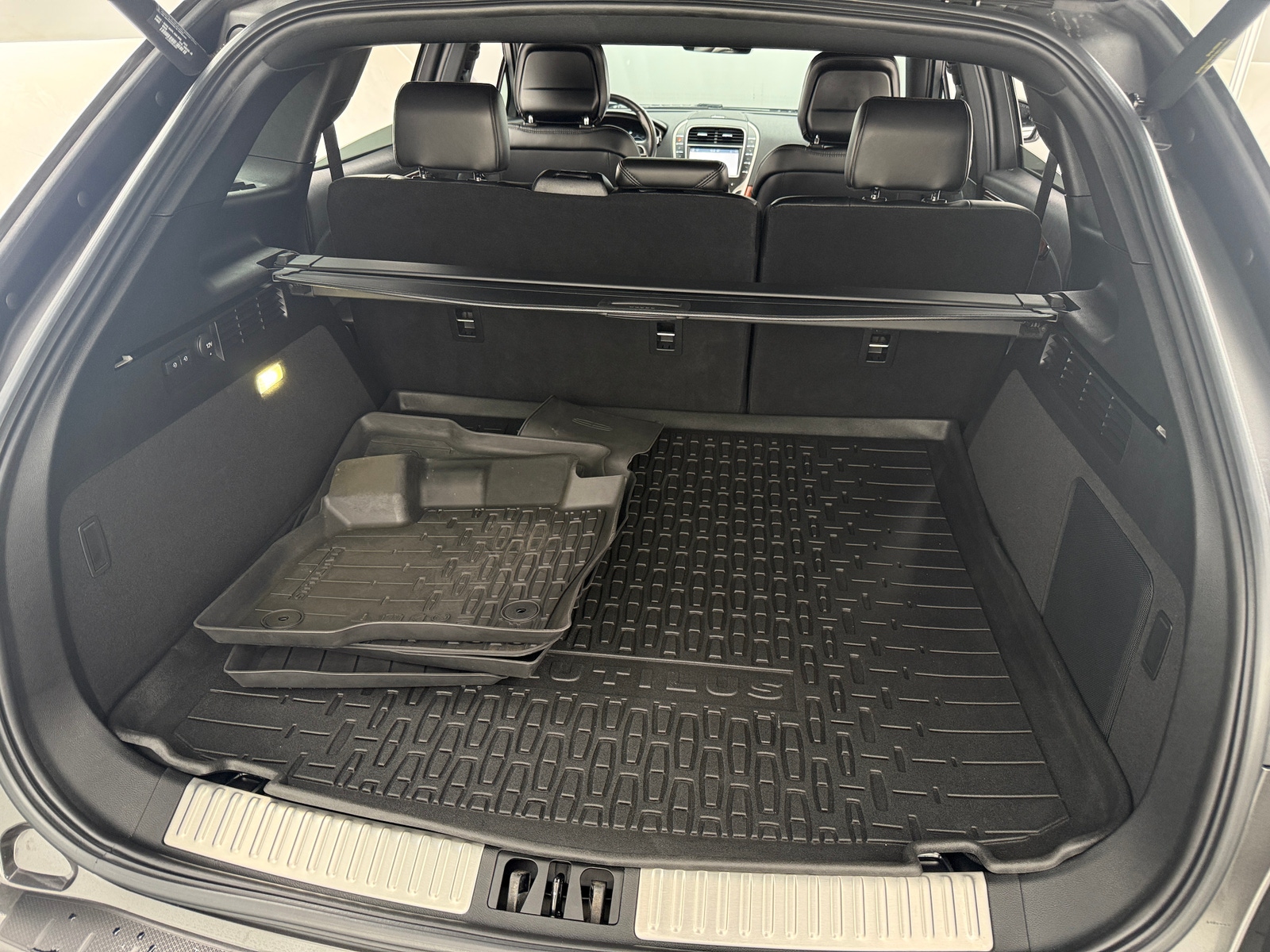 Thumbnail: 2020 Lincoln Nautilus - 6