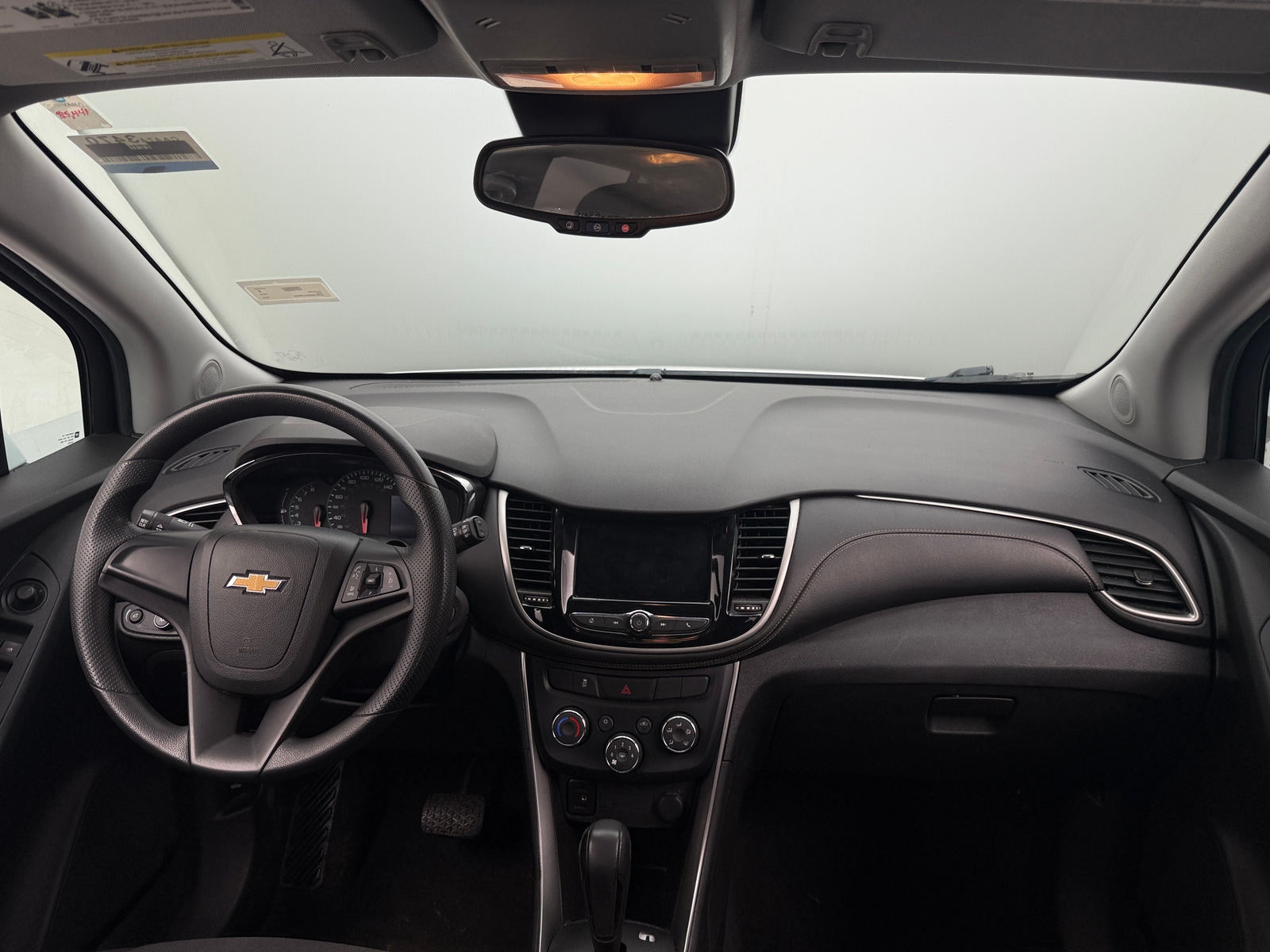 Thumbnail: 2018 Chevrolet Trax - 3