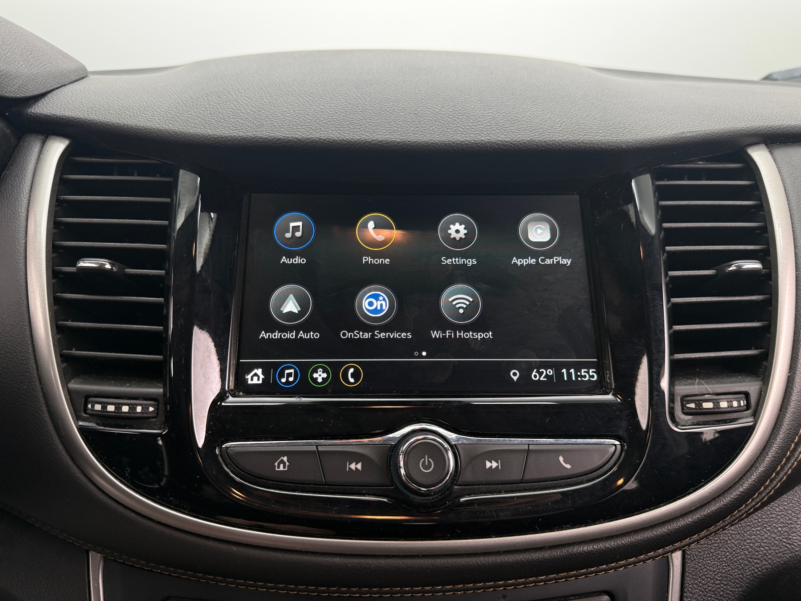 Thumbnail: 2018 Chevrolet Trax - 4