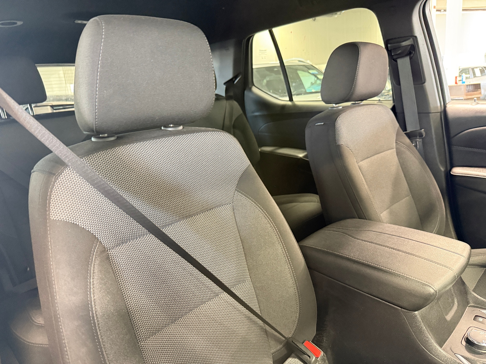Thumbnail: 2023 Chevrolet Traverse - 2