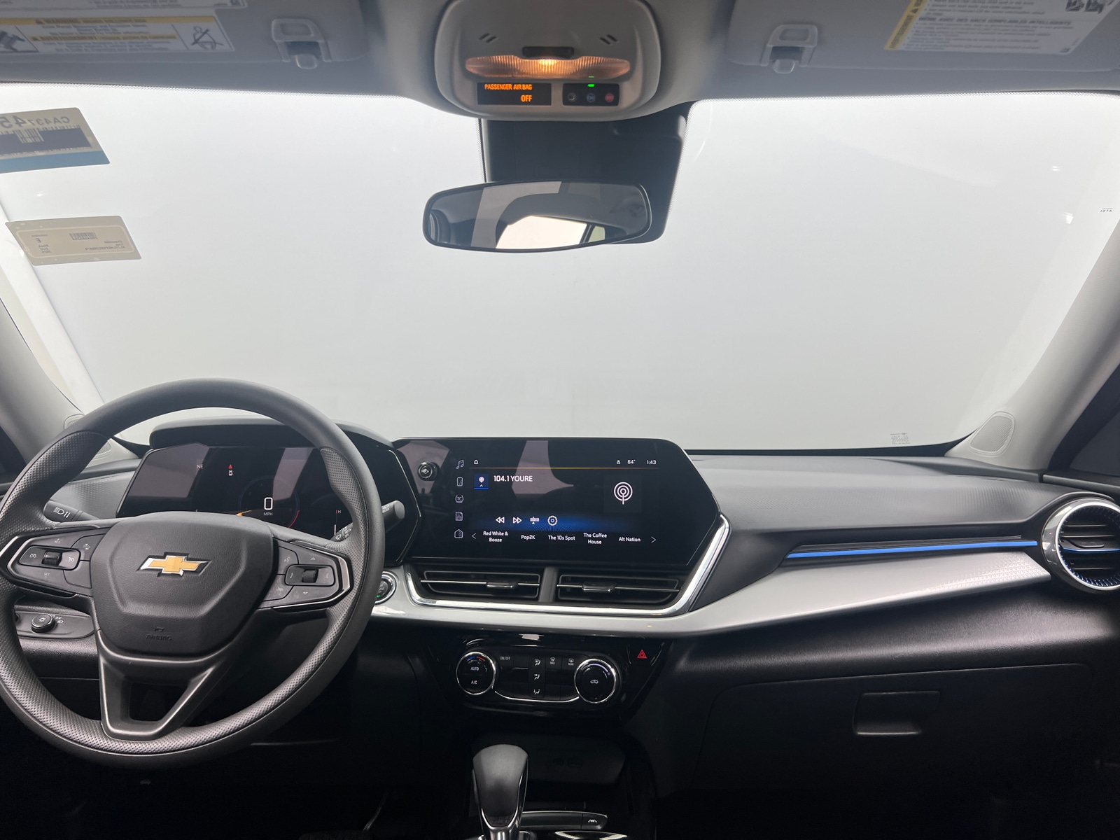 Thumbnail: 2025 Chevrolet Trax - 3