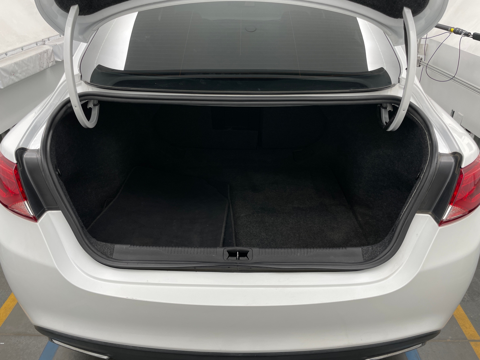 Thumbnail: 2016 Chrysler 200 - 7