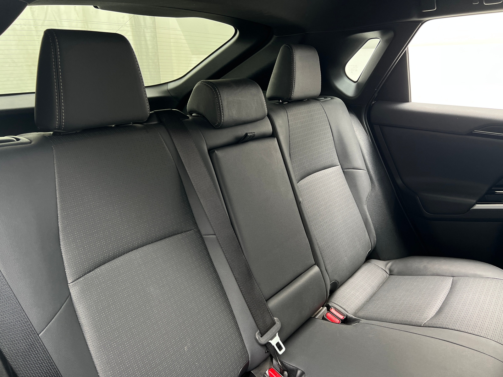 Thumbnail: 2025 Subaru Solterra - 5