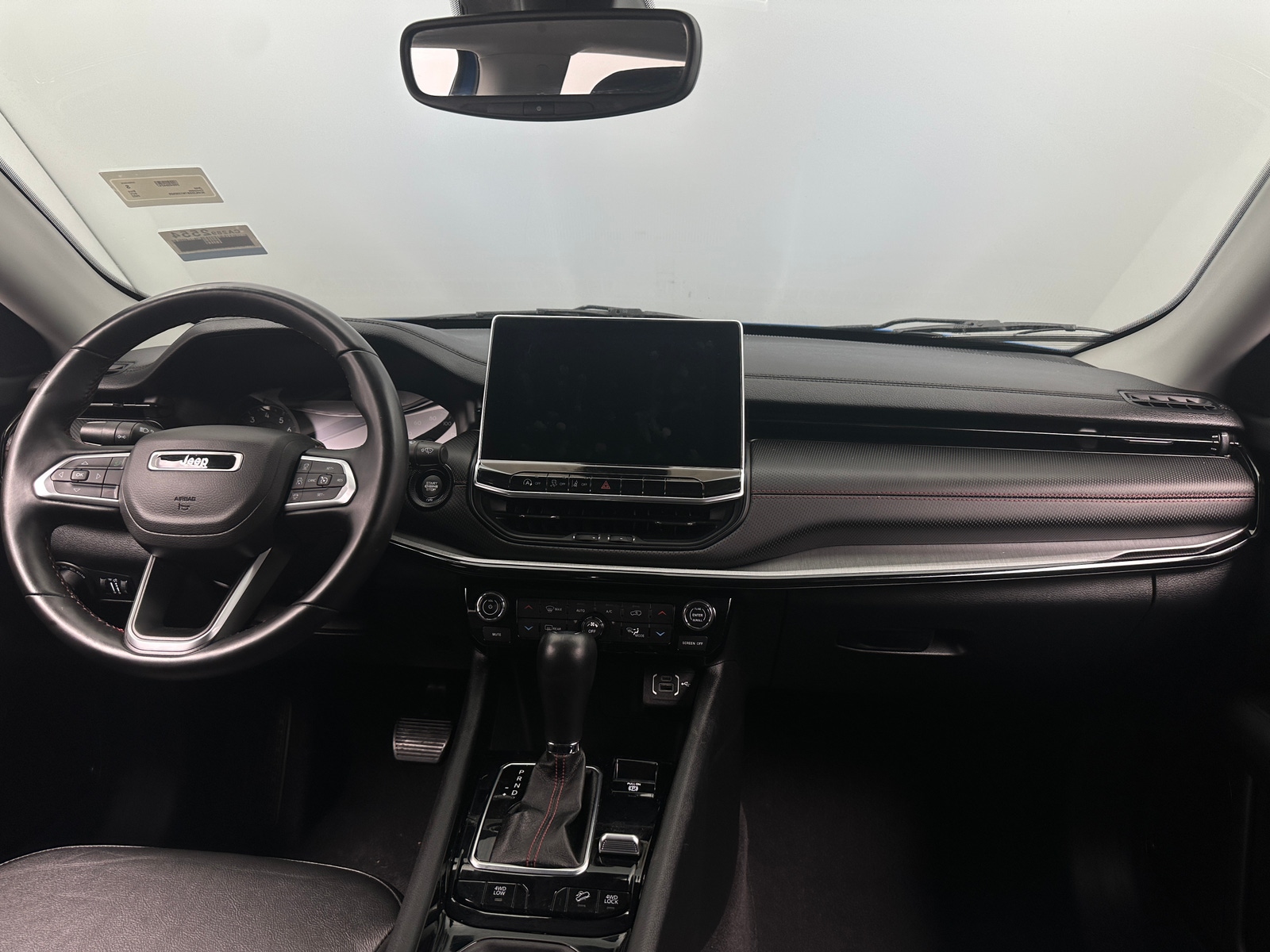 Thumbnail: 2022 Jeep Compass - 3