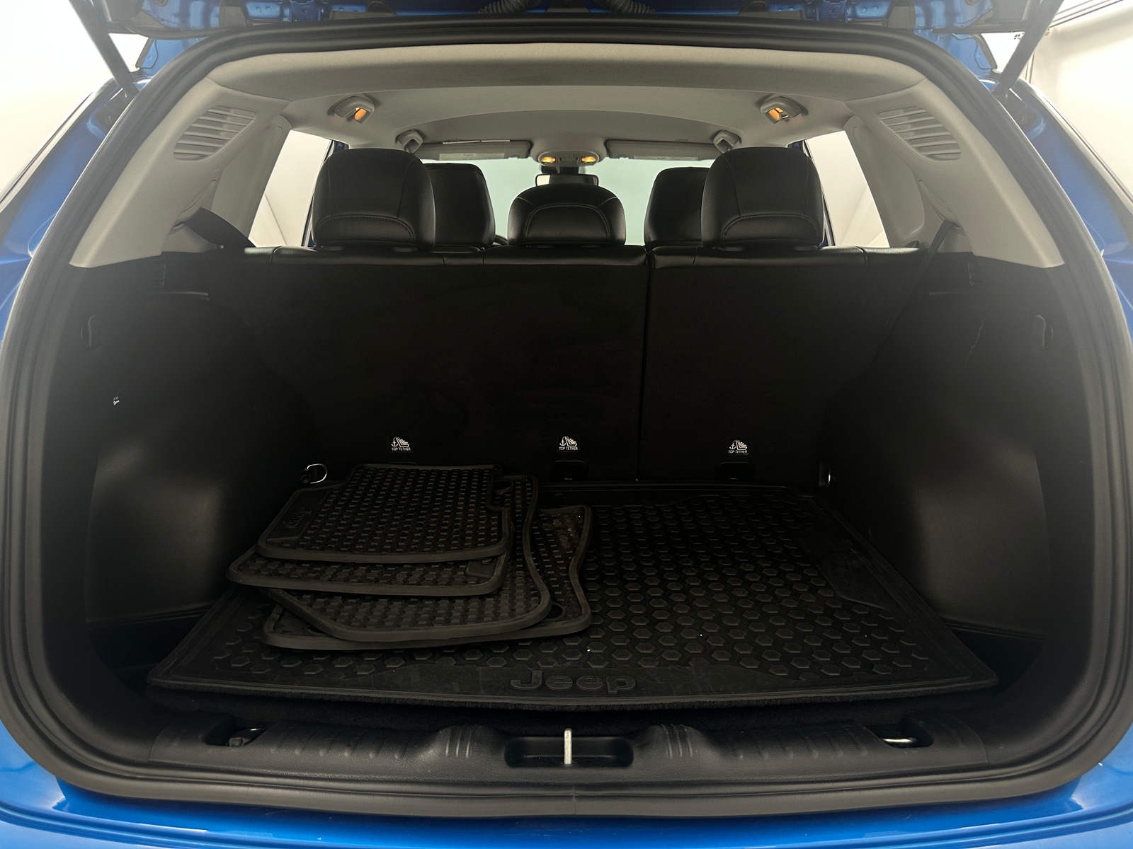 Thumbnail: 2022 Jeep Compass - 7