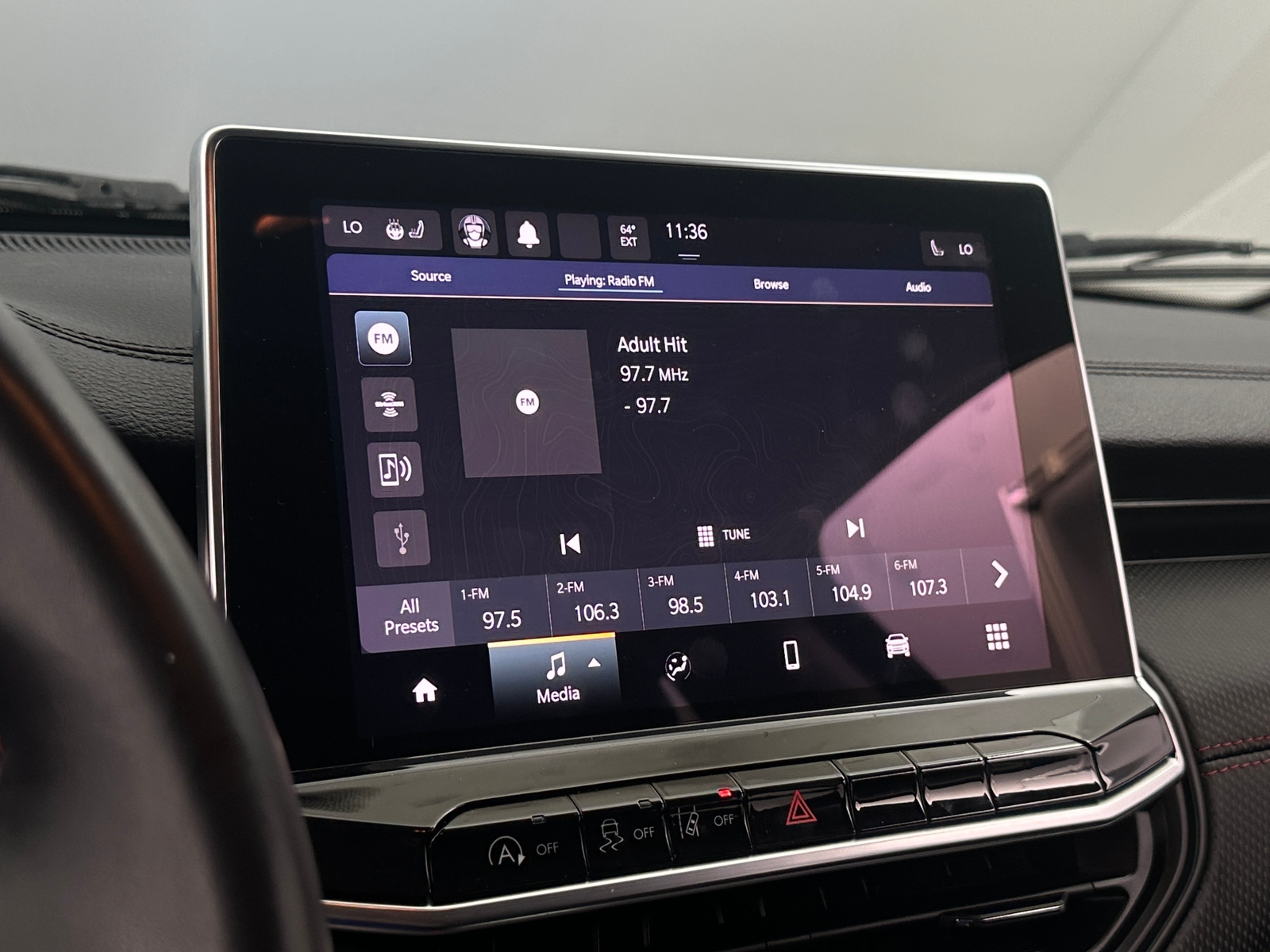 Thumbnail: 2022 Jeep Compass - 4