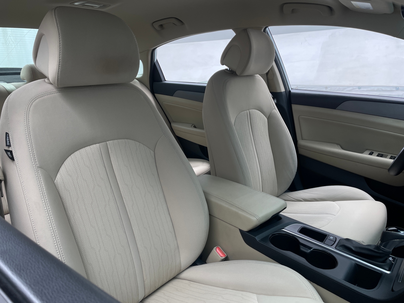 Thumbnail: 2016 Hyundai Sonata - 2