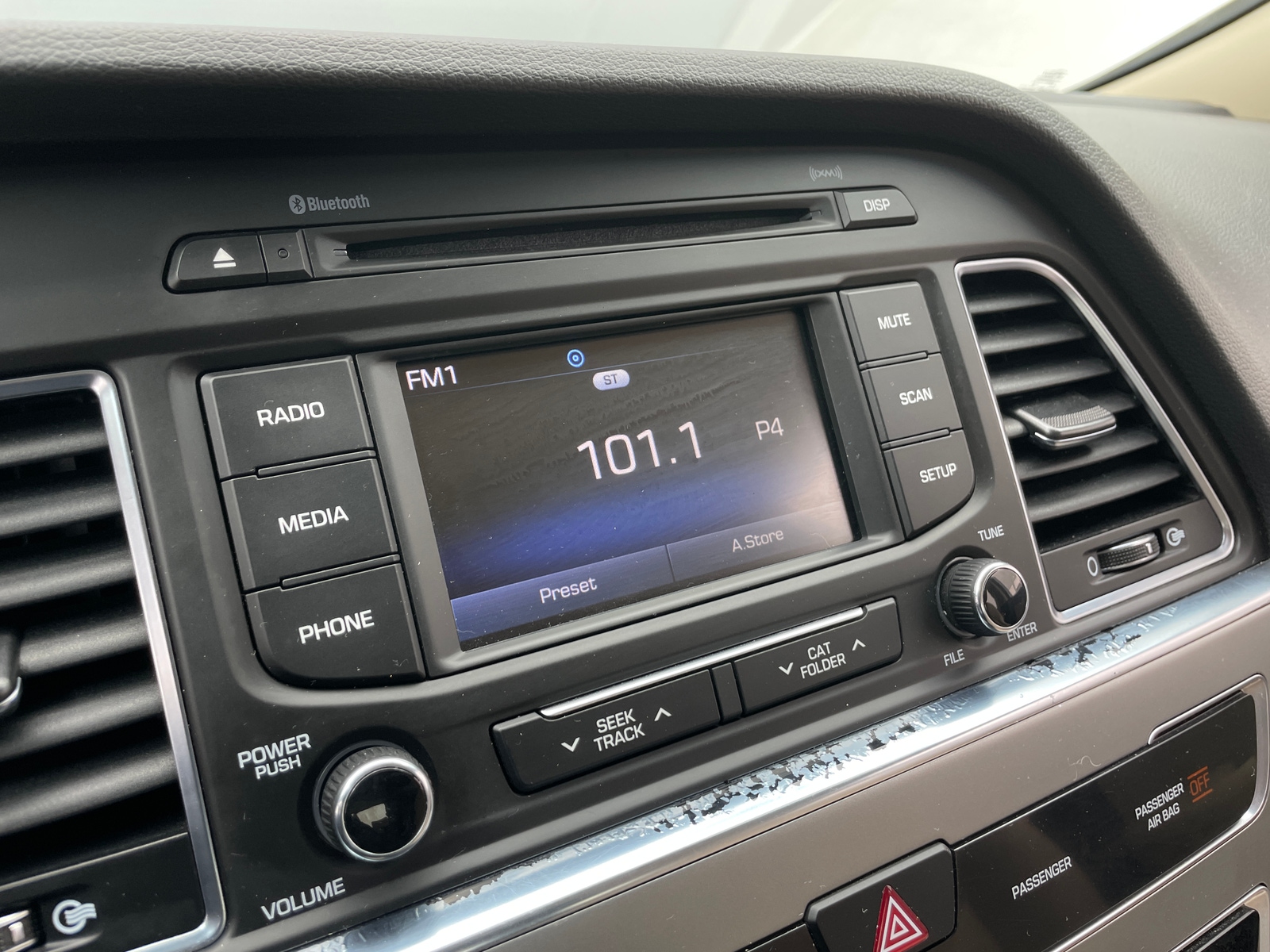 Thumbnail: 2016 Hyundai Sonata - 4