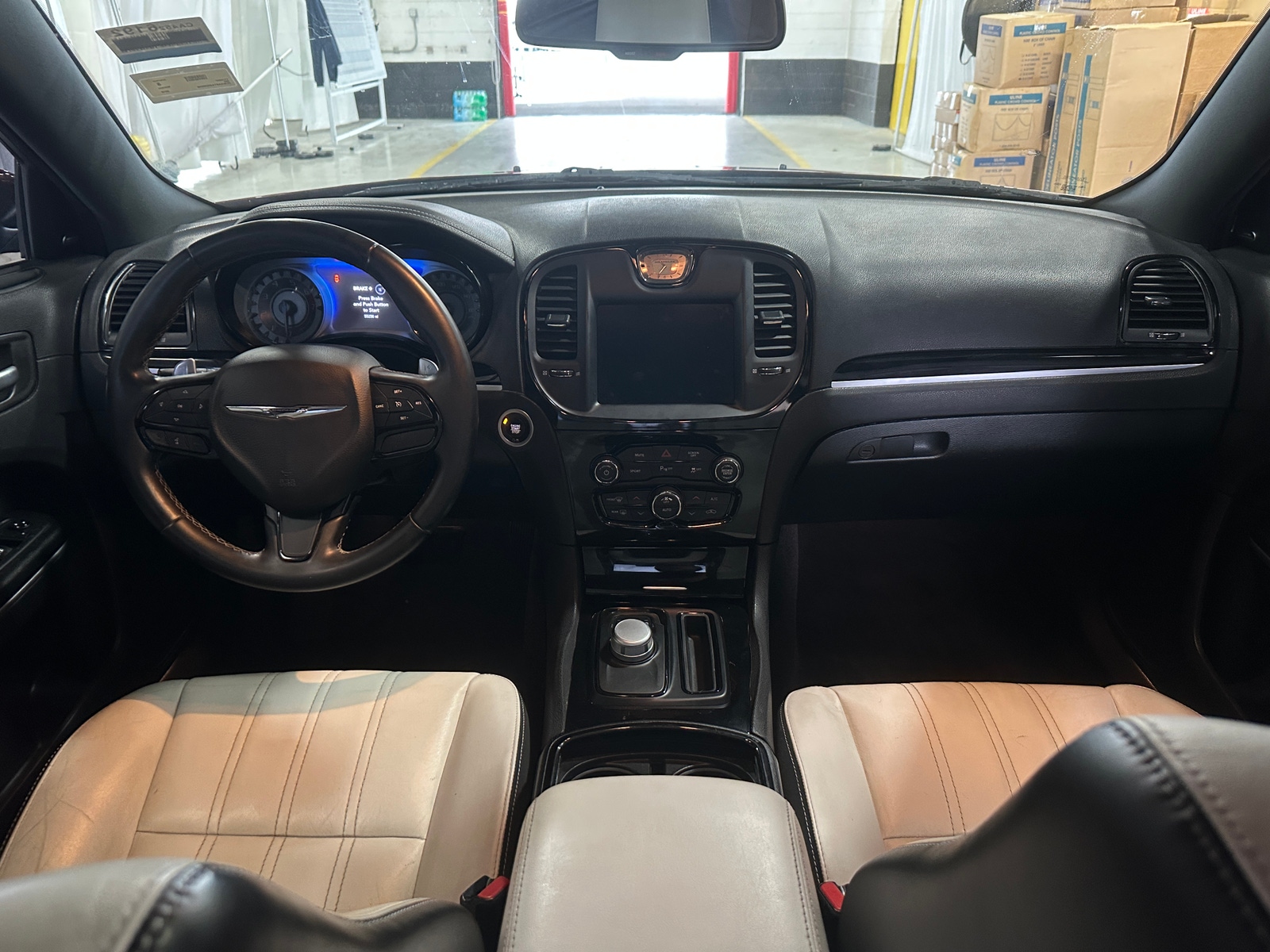 Thumbnail: 2018 Chrysler 300 - 2