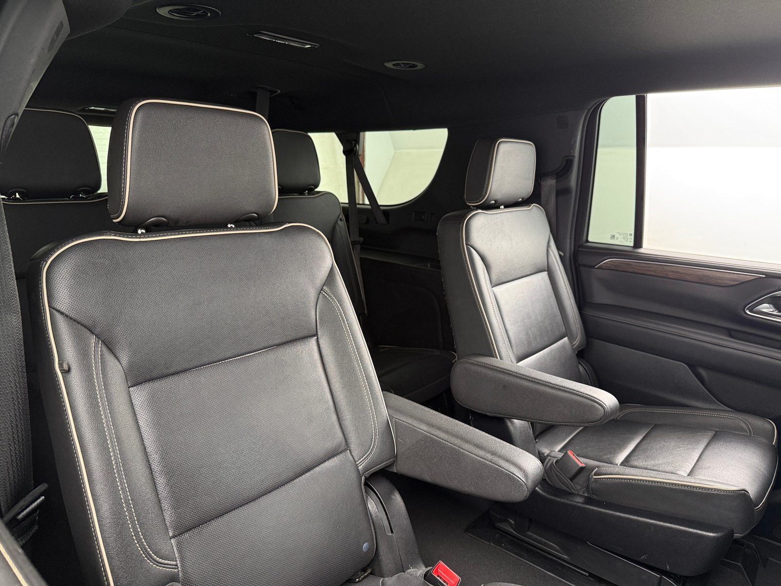 Thumbnail: 2023 Chevrolet Suburban - 5