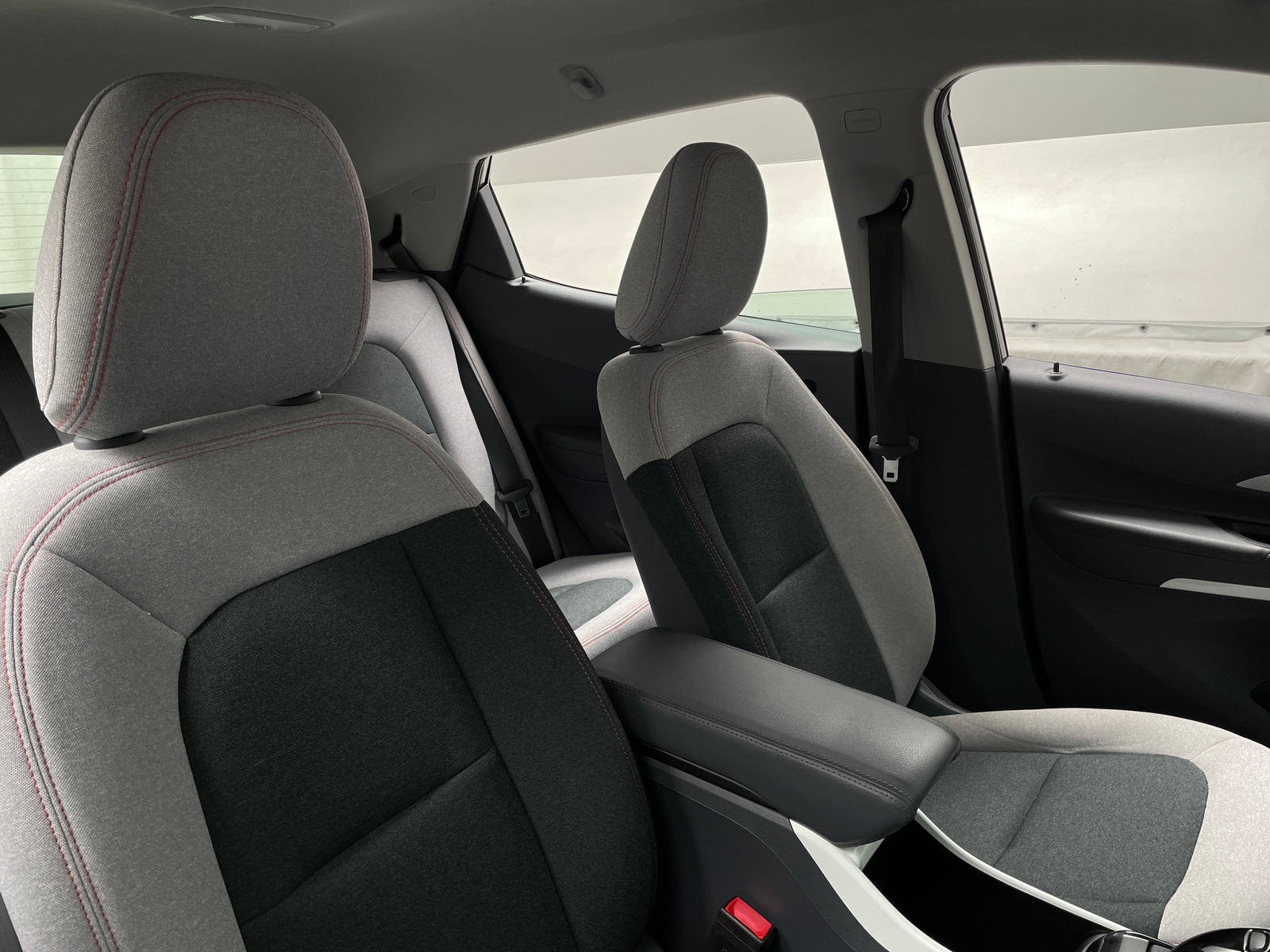 Thumbnail: 2018 Chevrolet Bolt EV - 2