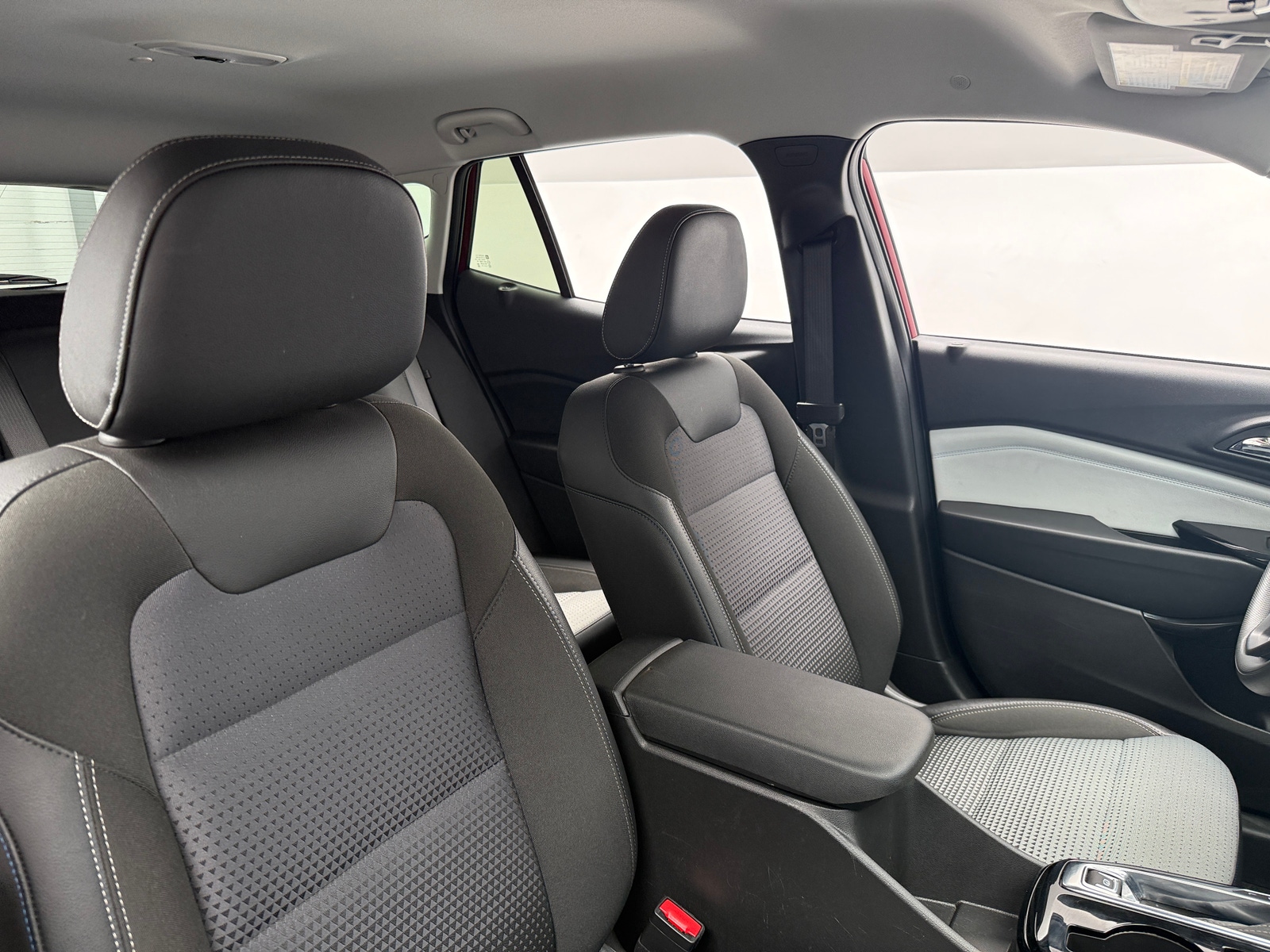 Thumbnail: 2025 Chevrolet Trax - 2