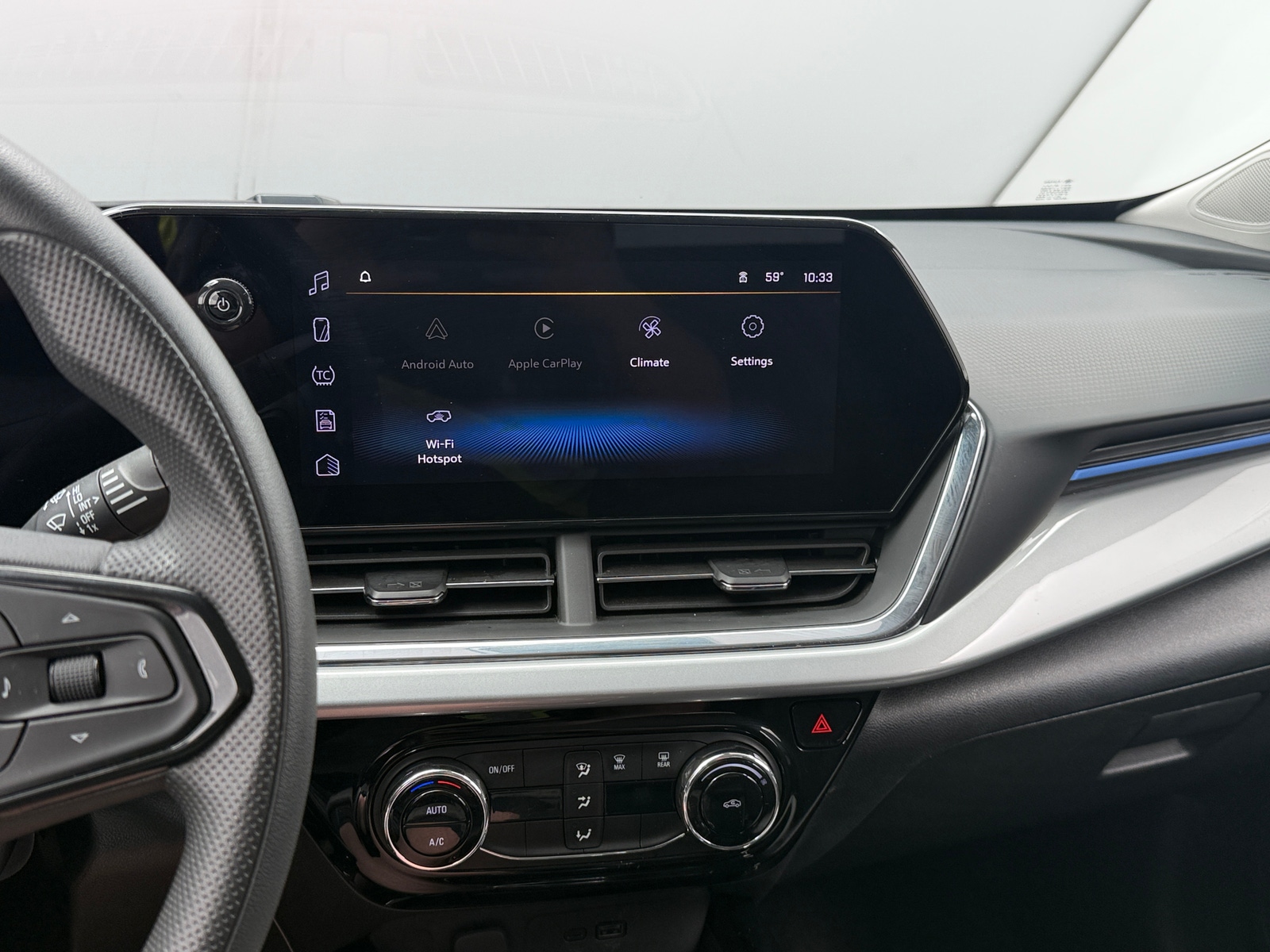 Thumbnail: 2025 Chevrolet Trax - 4