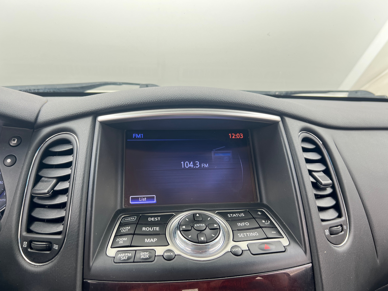 Thumbnail: 2017 INFINITI QX50 - 3