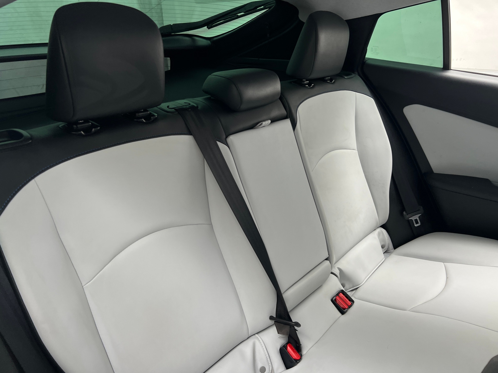 Thumbnail: 2016 Toyota Prius - 6