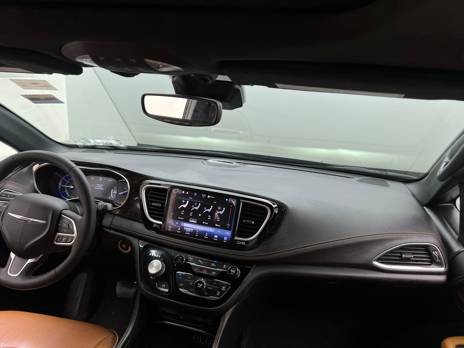 Thumbnail: 2022 Chrysler Pacifica - 2