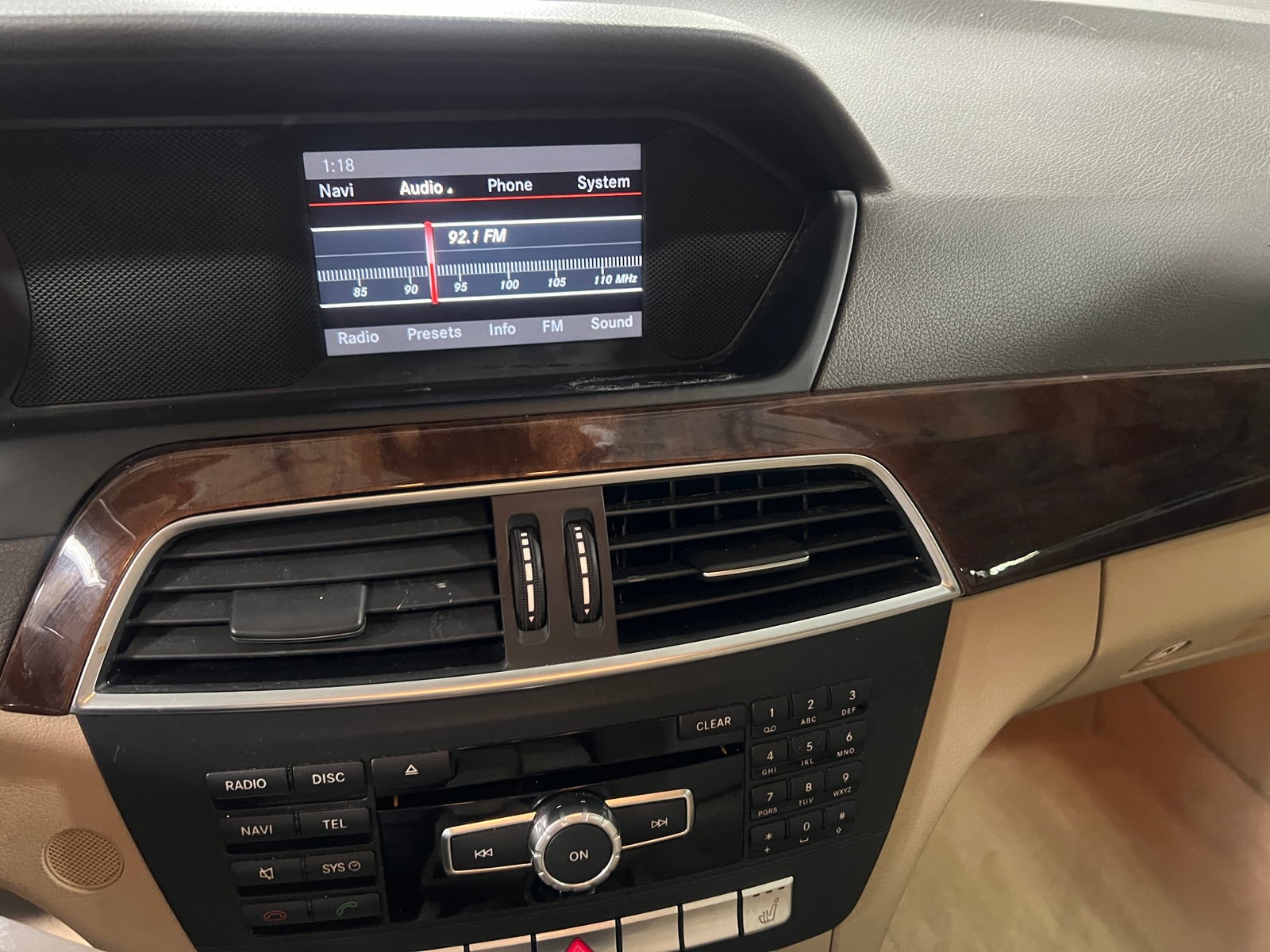 Thumbnail: 2014 Mercedes-Benz C-Class - 3