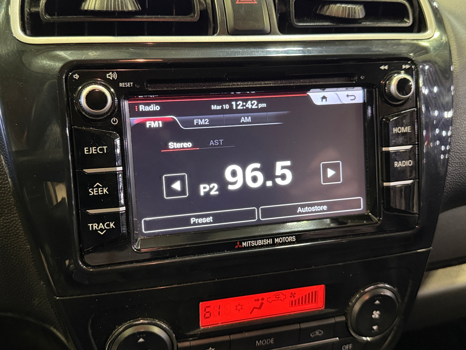 Thumbnail: 2018 Mitsubishi Mirage - 4