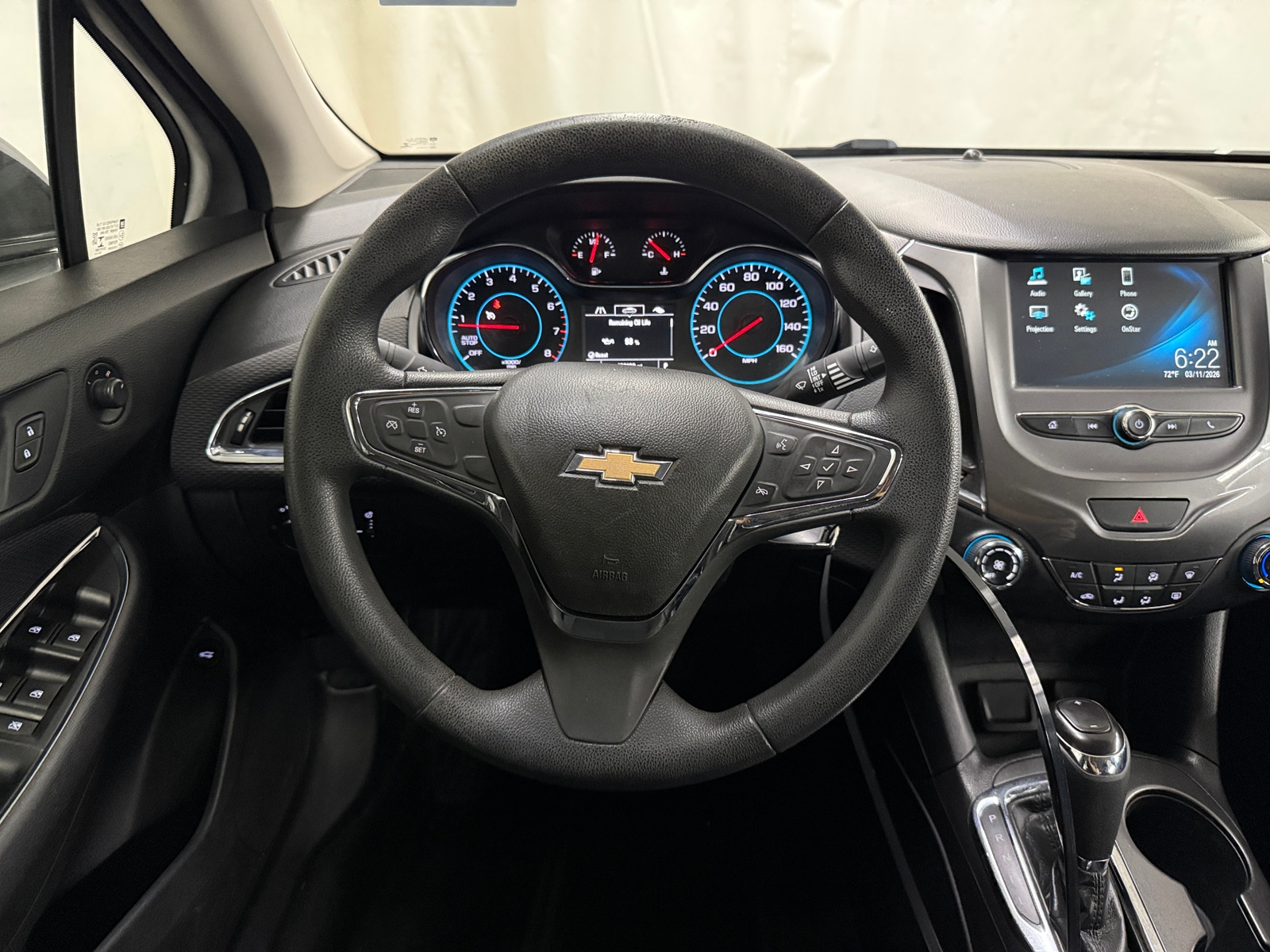 Thumbnail: 2017 Chevrolet Cruze - 5