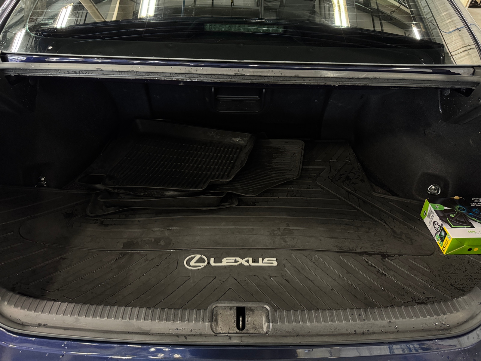 Thumbnail: 2021 Lexus ES - 6