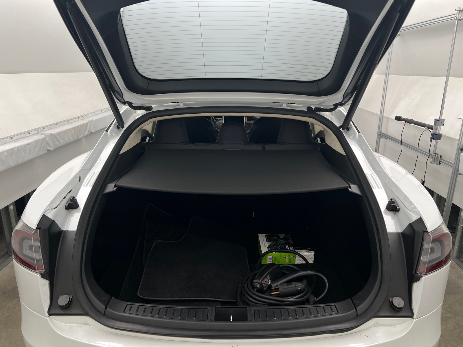 Thumbnail: 2017 Tesla Model S - 6