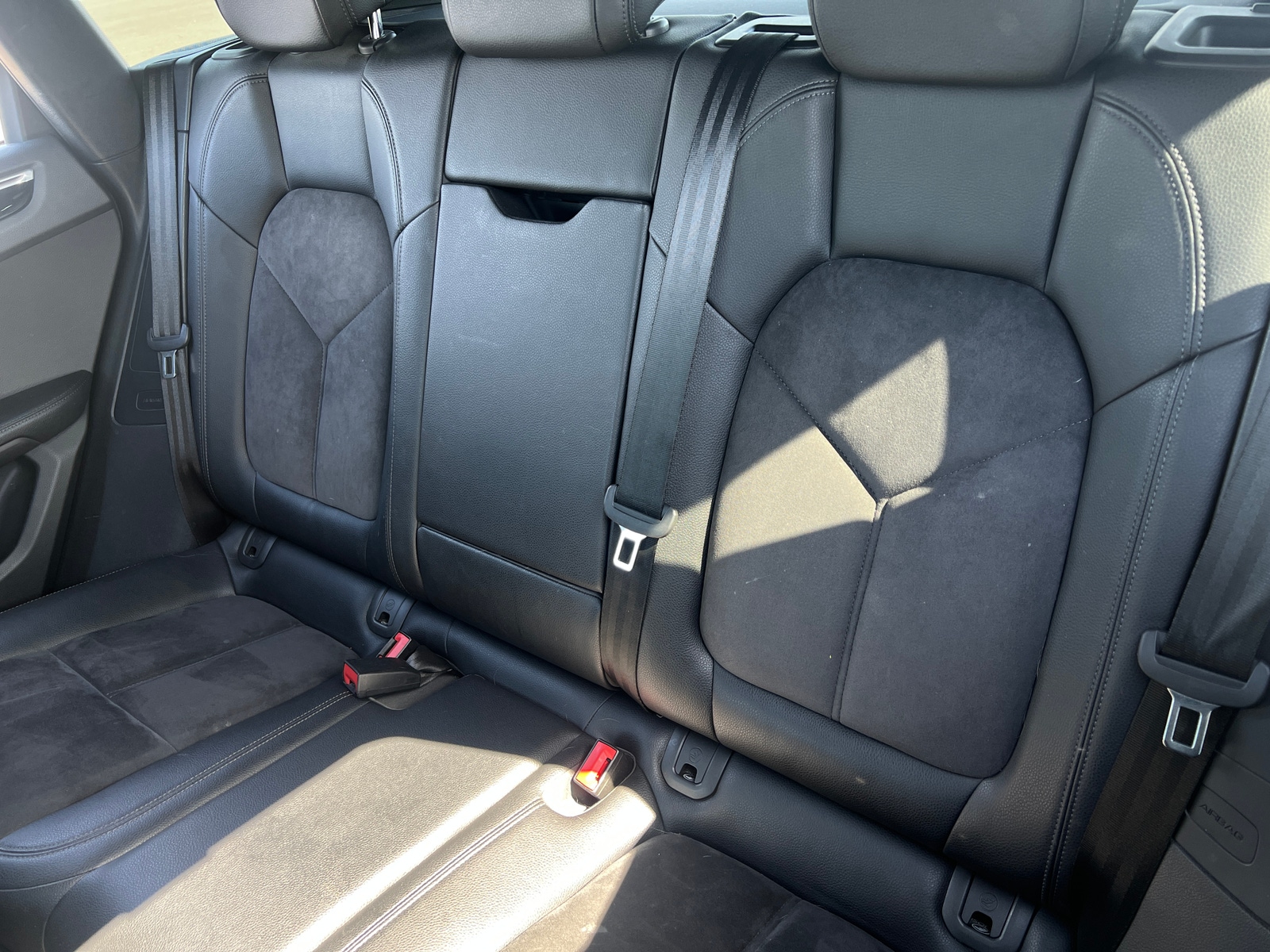 Thumbnail: 2017 Porsche Macan - 5