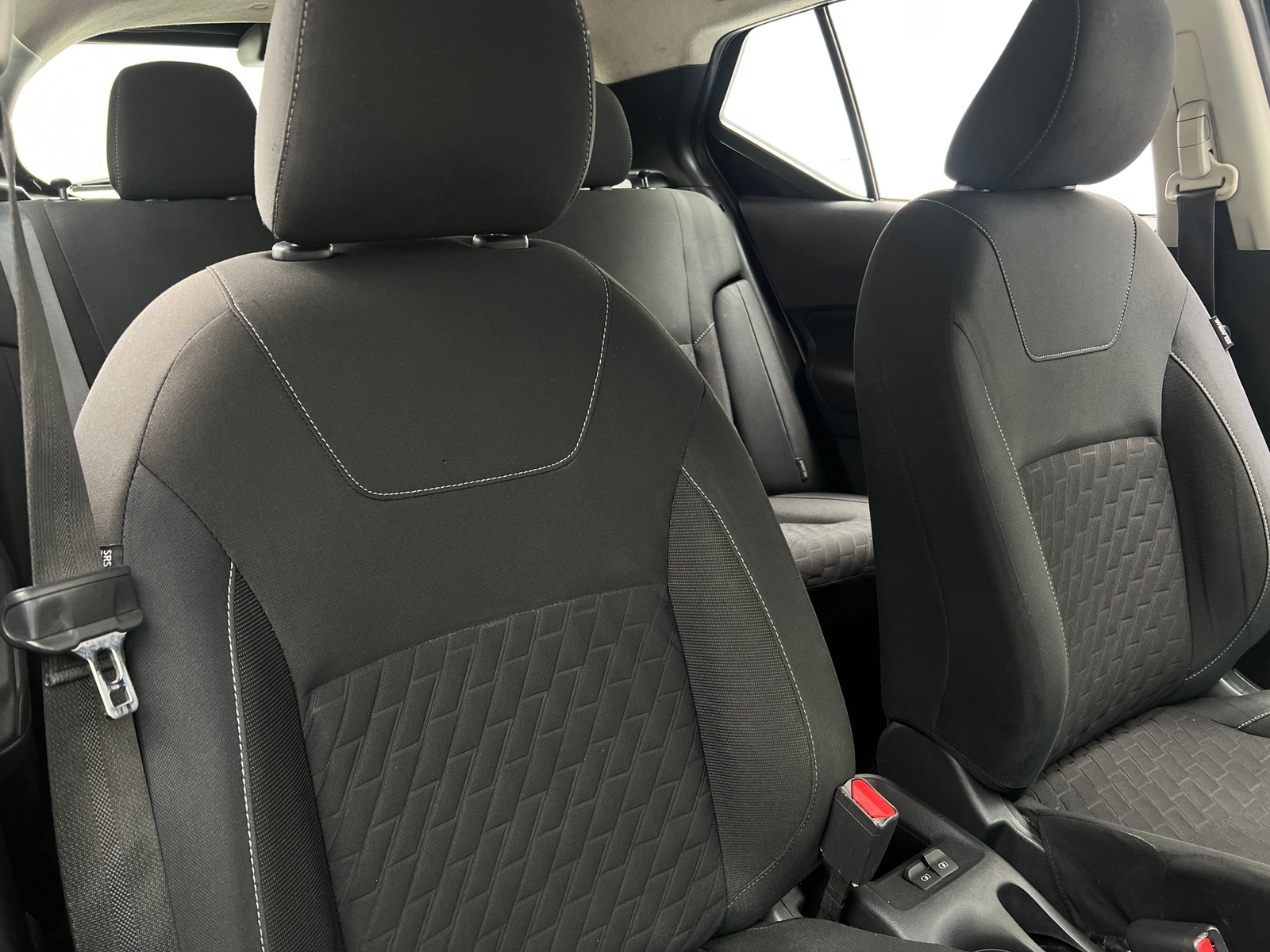 Thumbnail: 2021 Nissan Kicks - 2