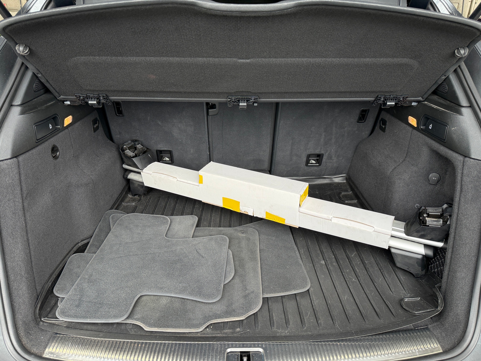 Thumbnail: 2016 Audi SQ5 - 6