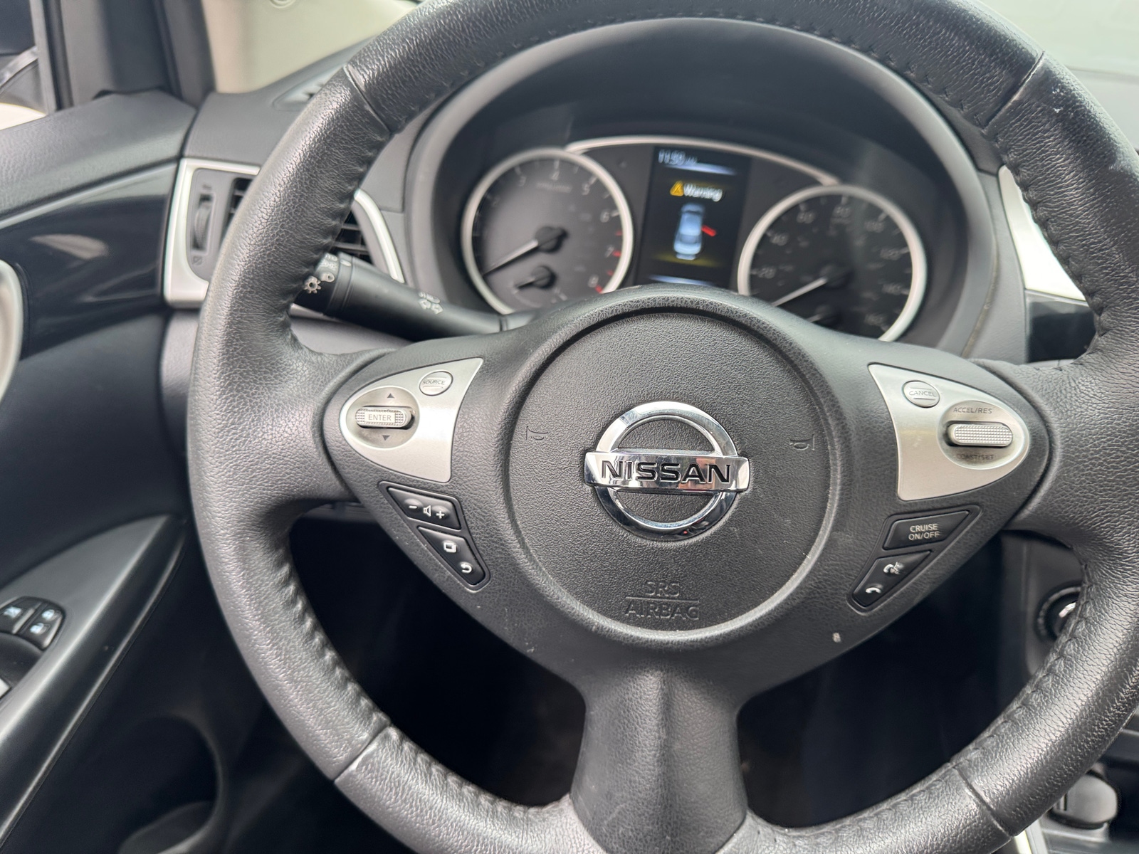 Thumbnail: 2017 Nissan Sentra - 5