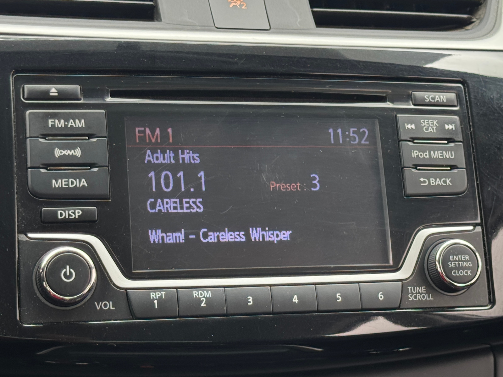 Thumbnail: 2017 Nissan Sentra - 4