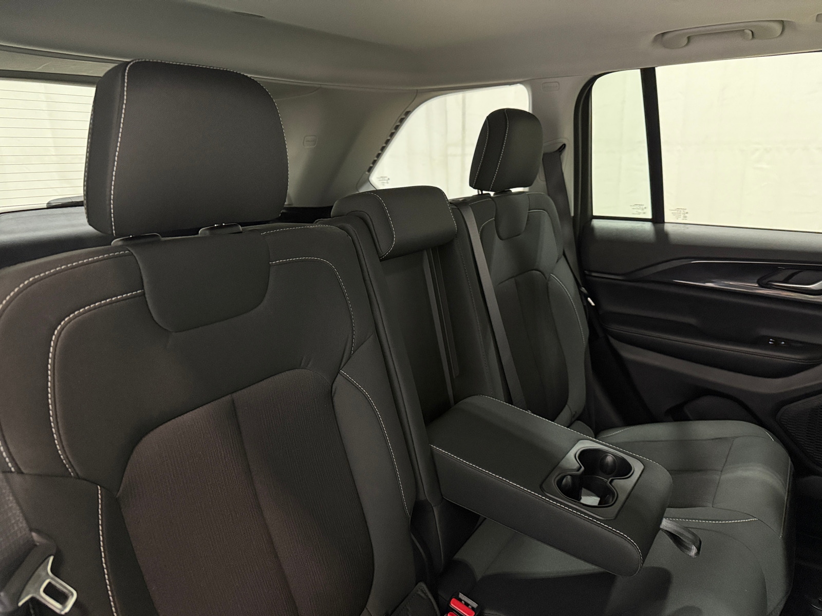 Thumbnail: 2023 Jeep Grand Cherokee - 6