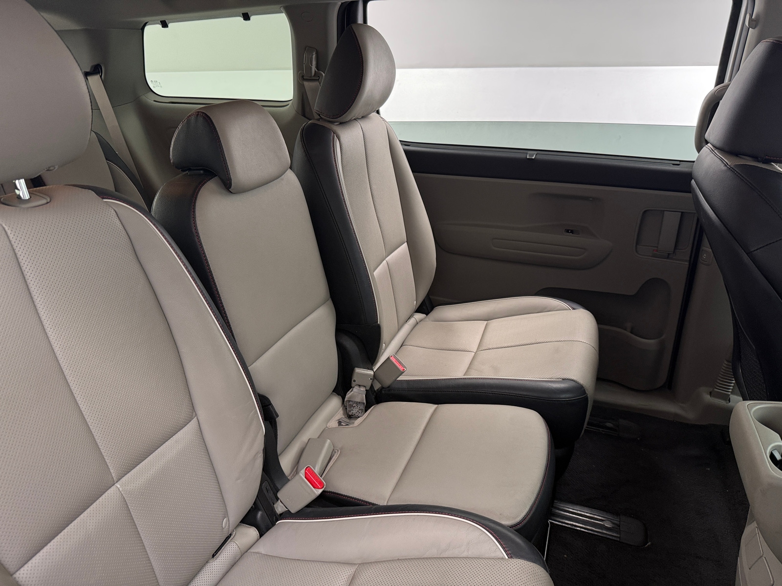 Thumbnail: 2019 Kia Sedona - 5