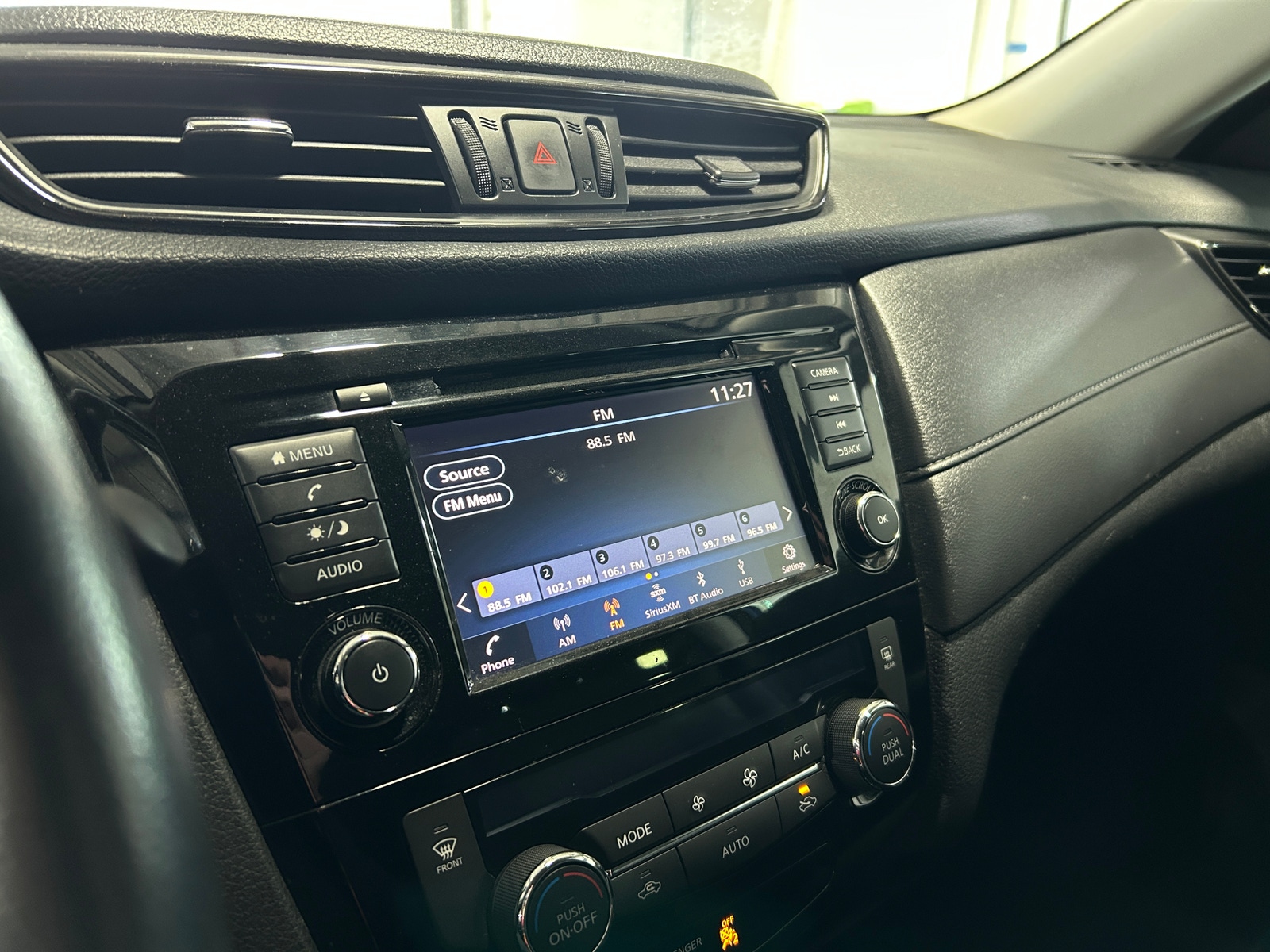 Thumbnail: 2018 Nissan Rogue - 4