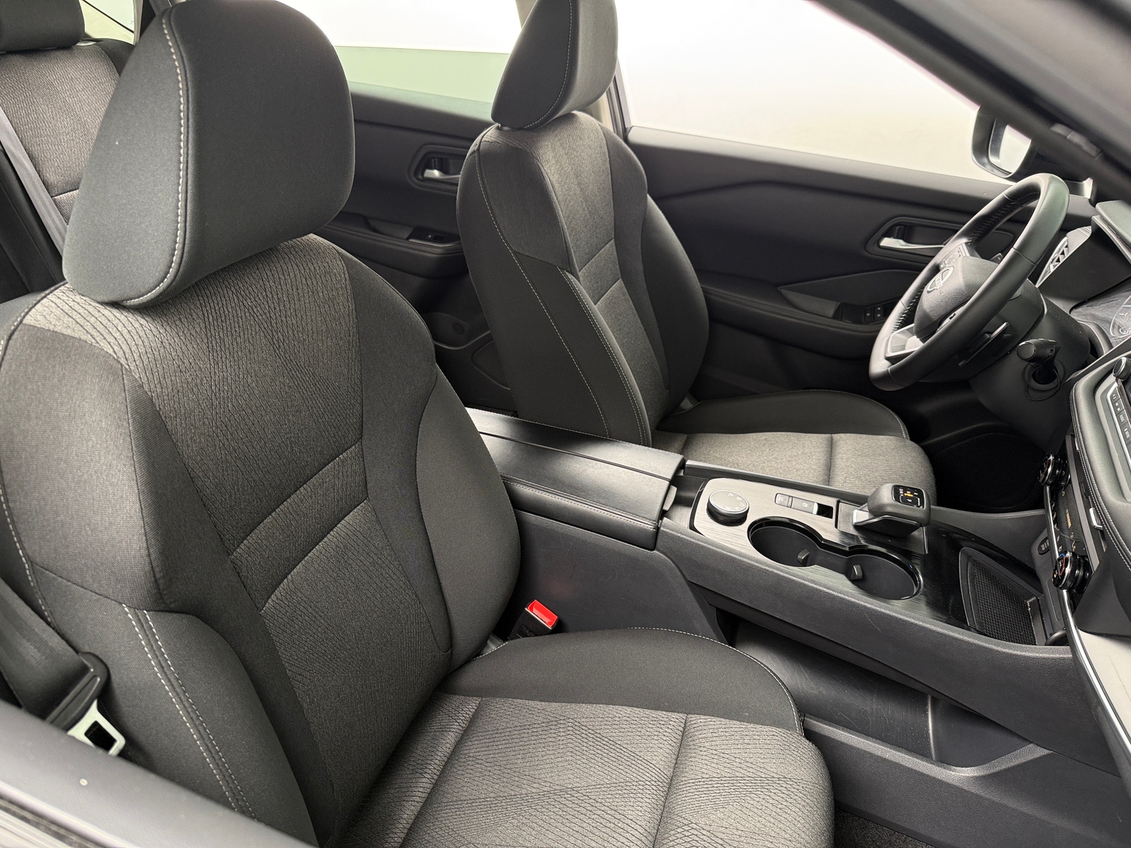 Thumbnail: 2025 Nissan Rogue - 2