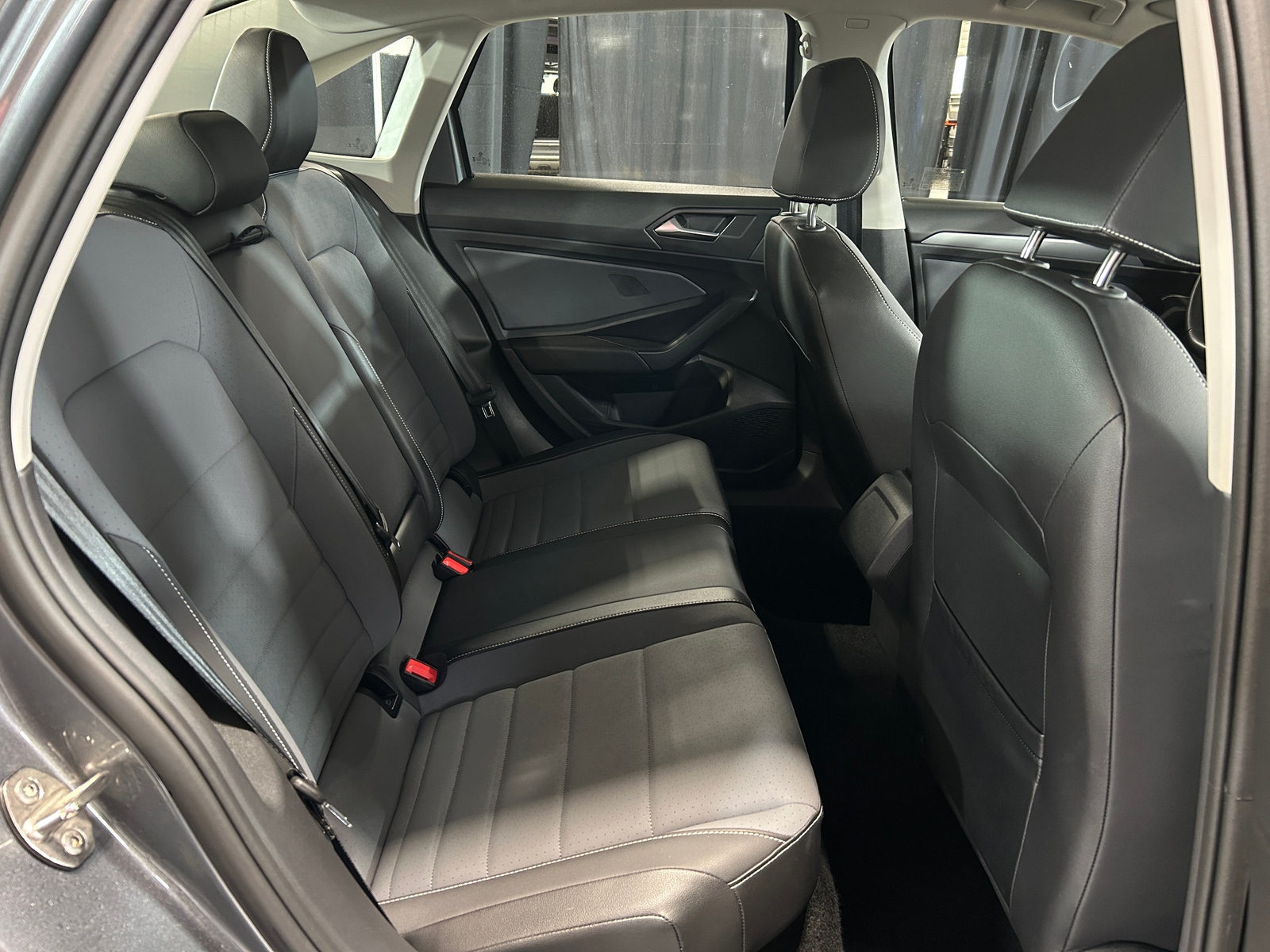 Thumbnail: 2025 Volkswagen Jetta - 5