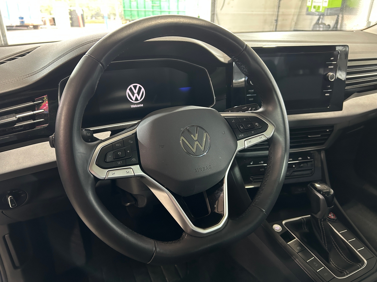 Thumbnail: 2025 Volkswagen Jetta - 4