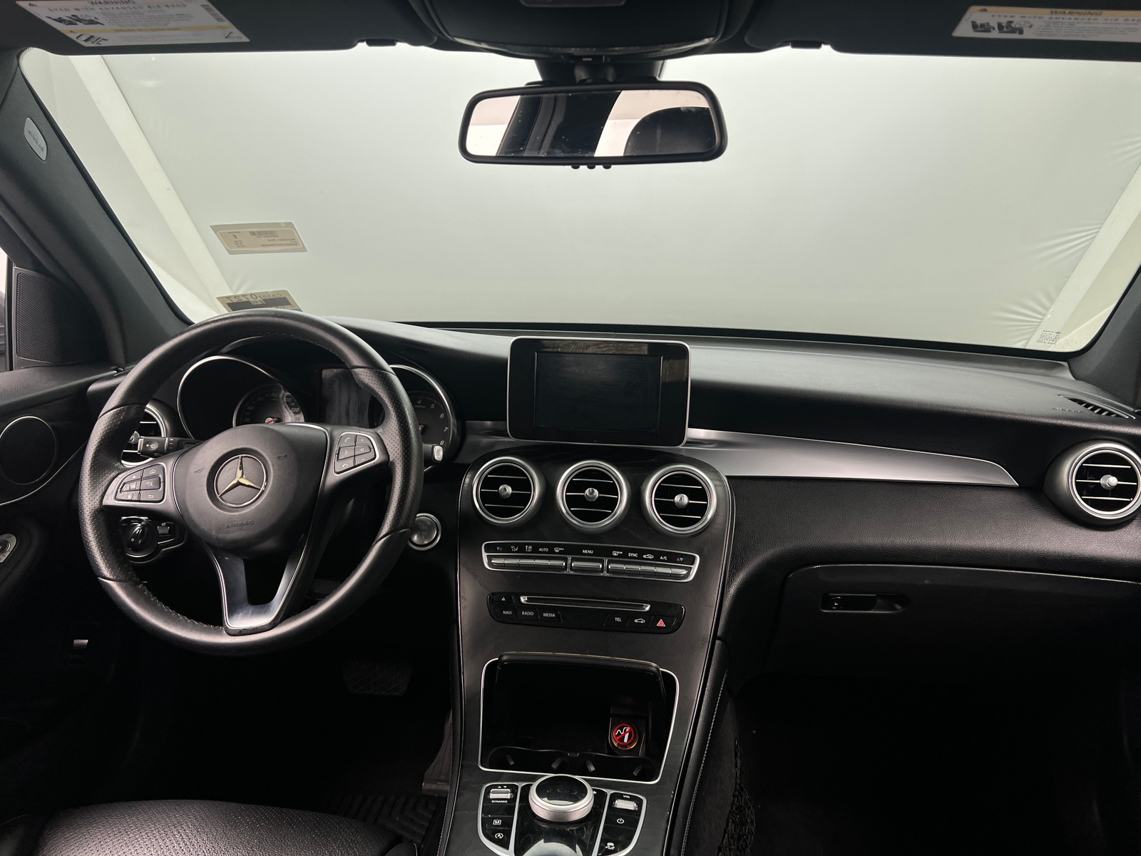 Thumbnail: 2018 Mercedes-Benz GLC - 2