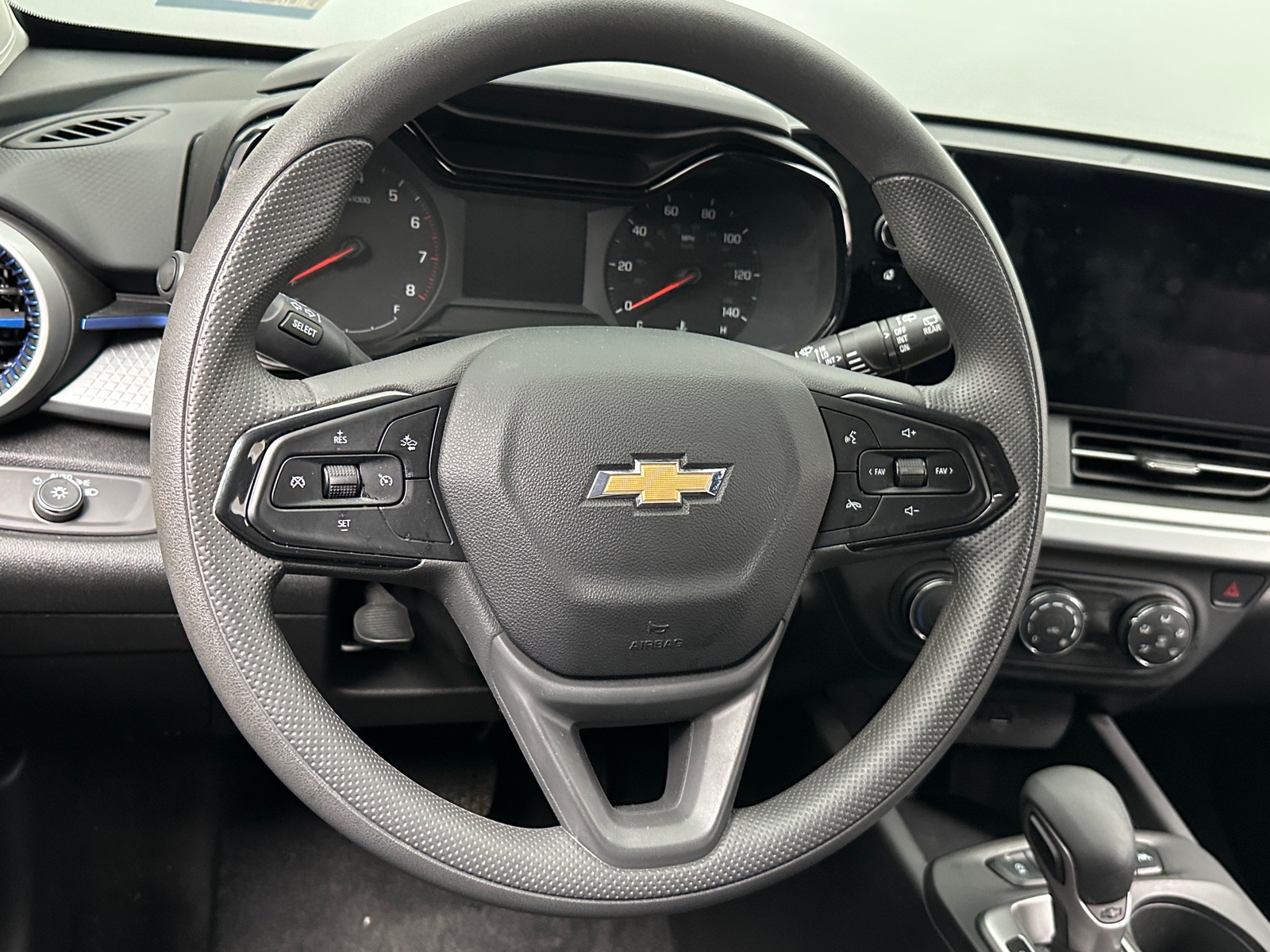 Thumbnail: 2025 Chevrolet Trax - 5