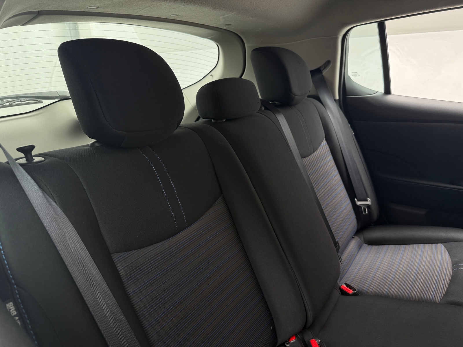 Thumbnail: 2023 Nissan Leaf - 6